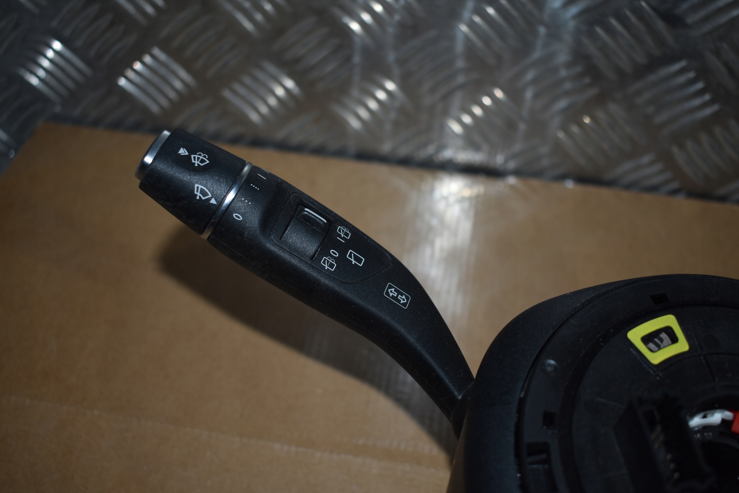 IDEALNE control ring MERCEDES W213 1