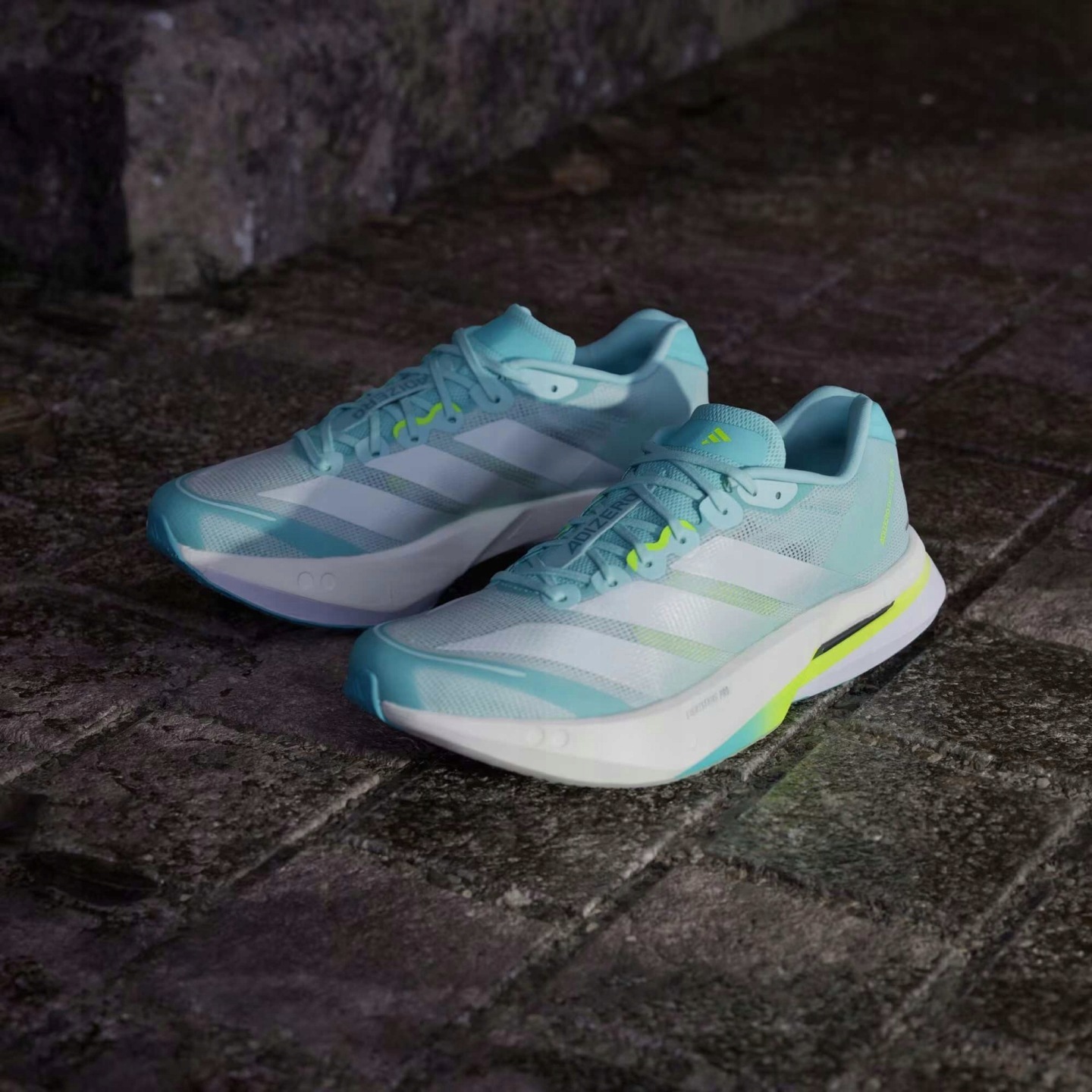 Adidas dámské sportovní boty JS4957 velikost 39 1/3
