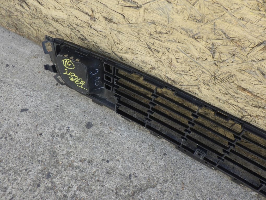 CITROEN C5 III X7 9681052677 grid of a bumper front