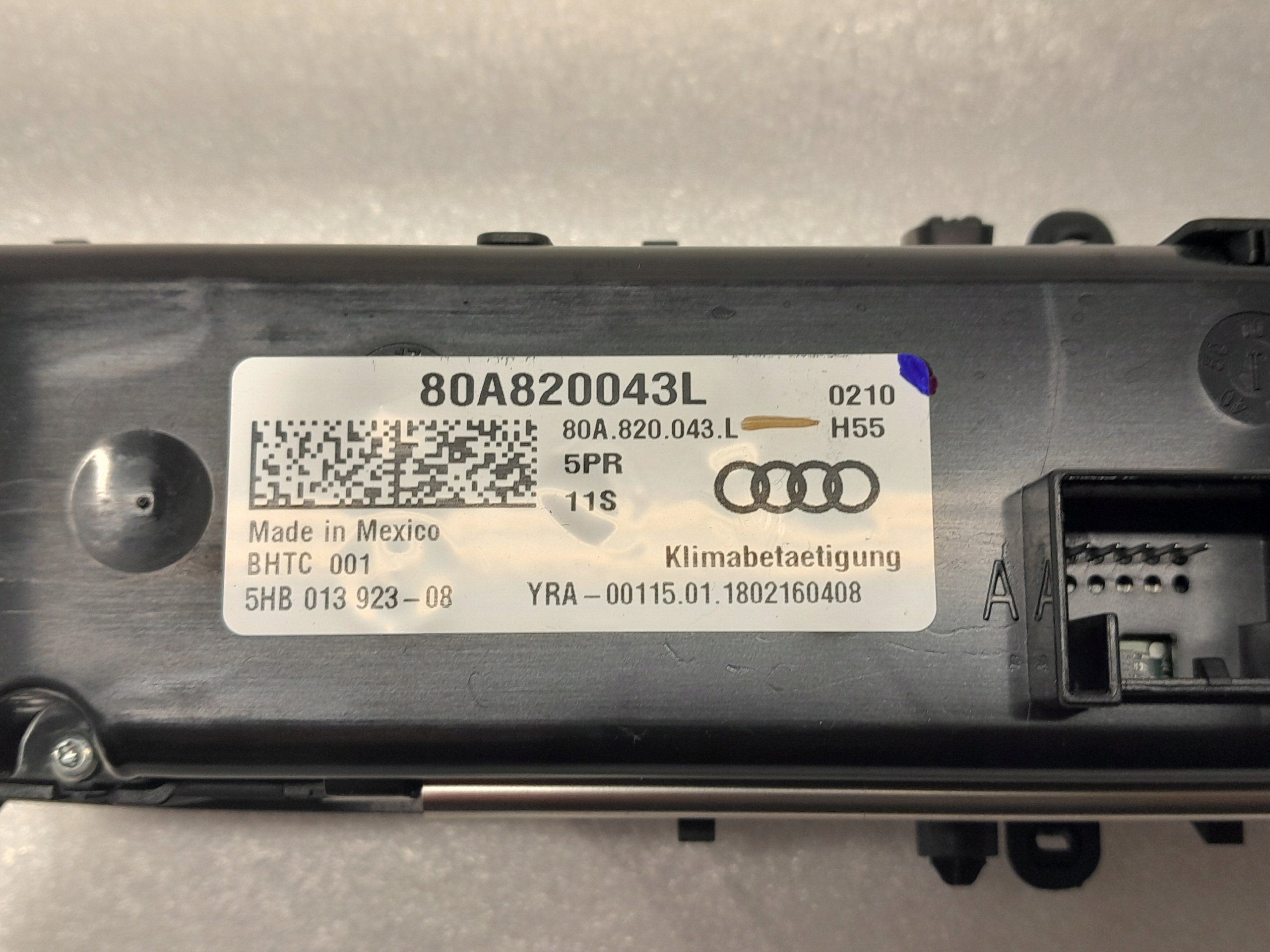 AUDI Q5 80A Unite commande clima WENTYLACJI Sièges 80A820043L