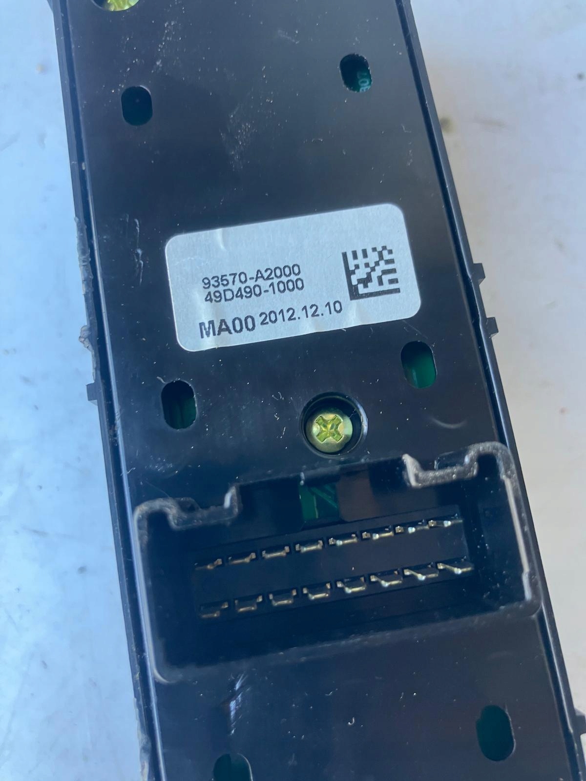 PANEL window control switch KIA CEED II 93570-A2000