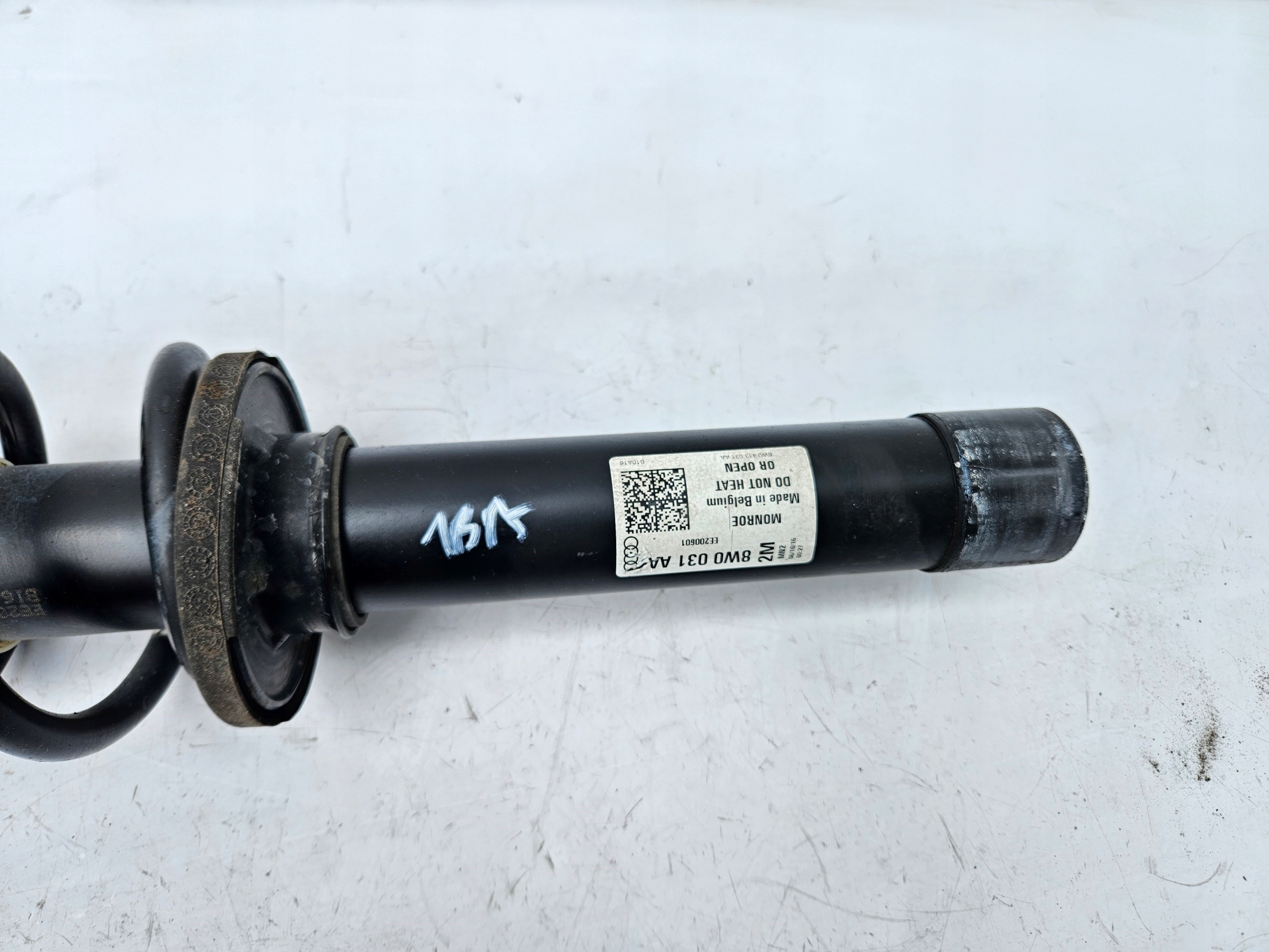 shock absorber spring 1BA AUDI A4 B9 8W 2.0 TFSI left right front front