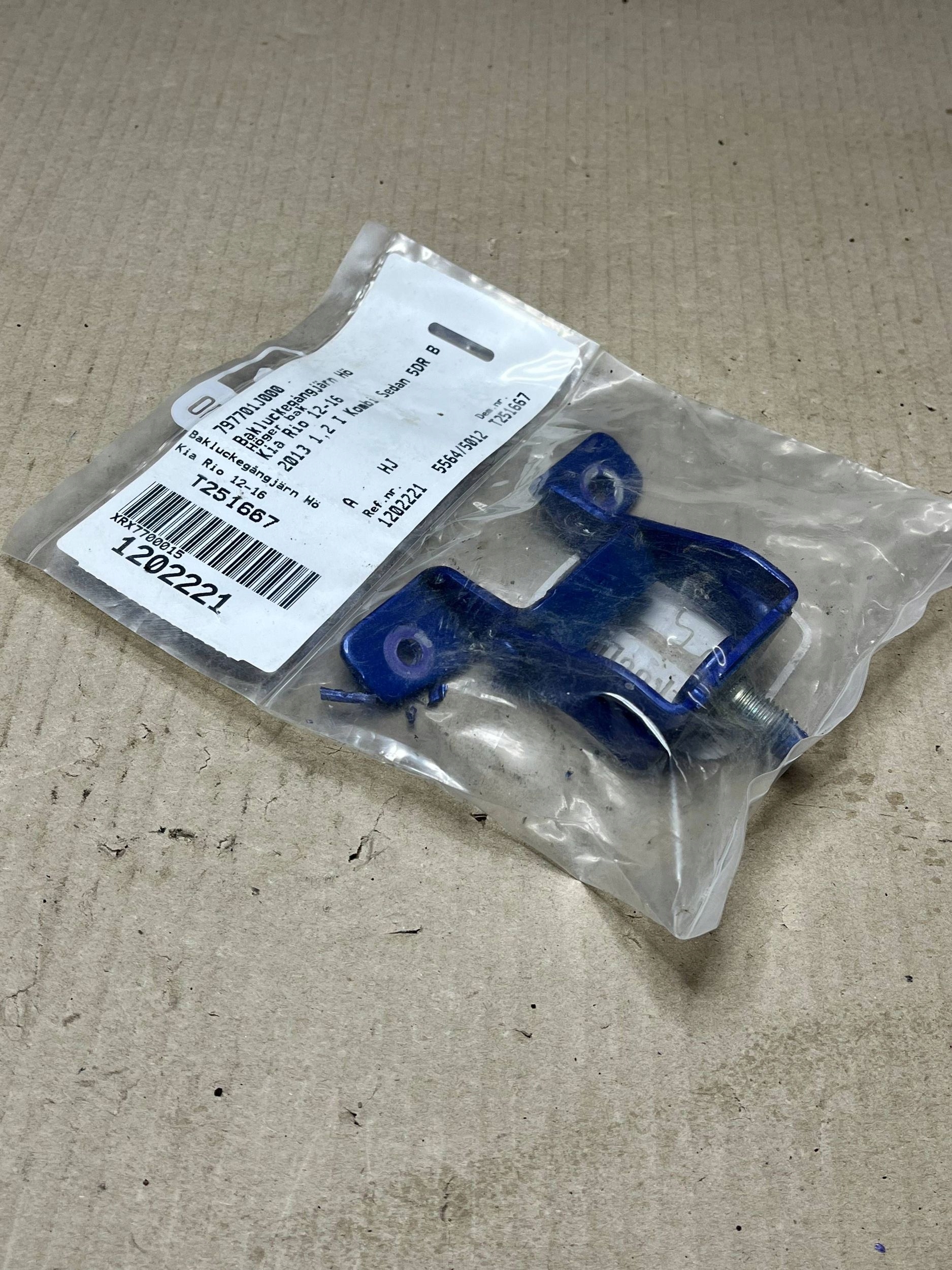 hinges bonnet boot KIA Rio 797701J000
