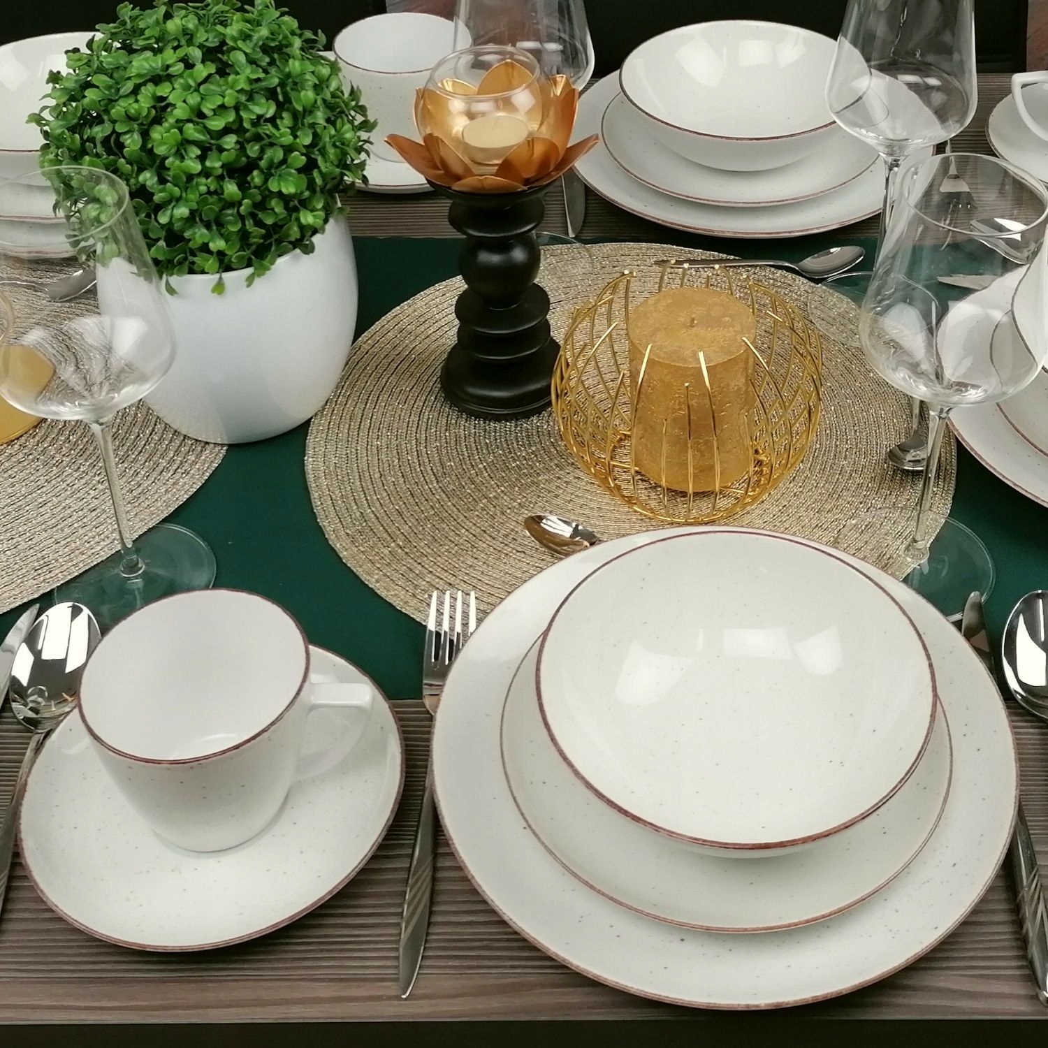 LUBIANA BOSS BUDYŃ SERWIS OBIAD KAWA 32 el / 6 os