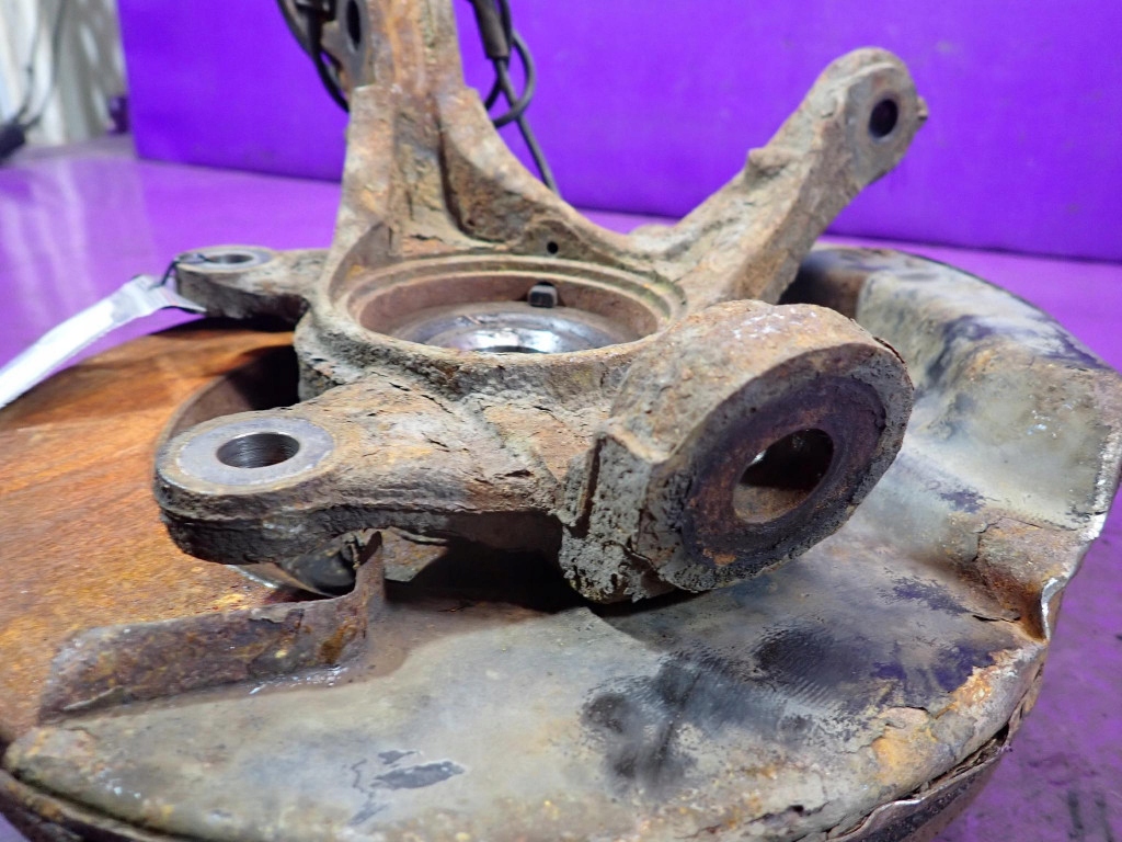 Honda CR-V III 2.2 поворотный кулак ступица под ABS