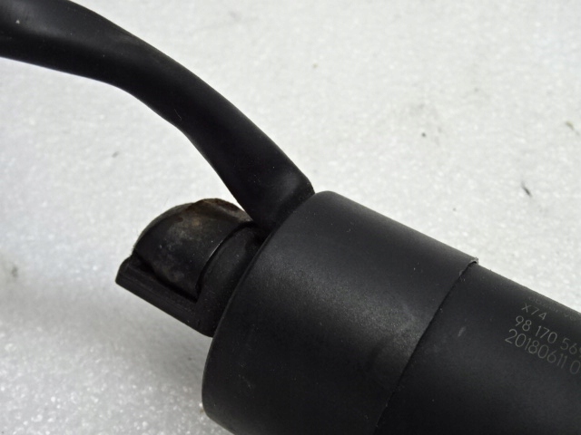 CITROEN DS7 SIŁOWNIK KLAPY PRAWY TYŁ 9817056980 Producent części Citroen OE