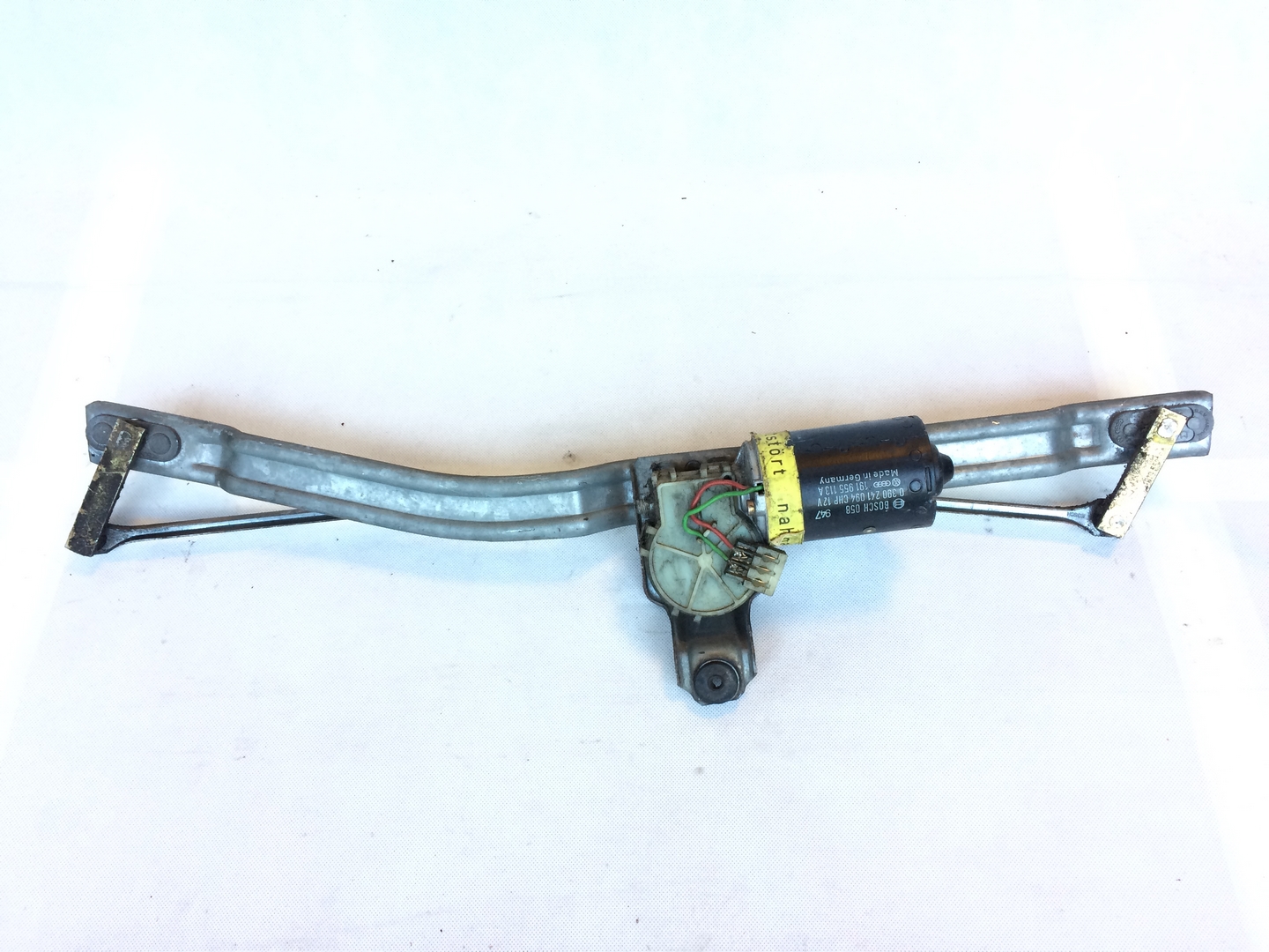 mechanism engine of wipers VW GOLF II front 390241094 BOSCH