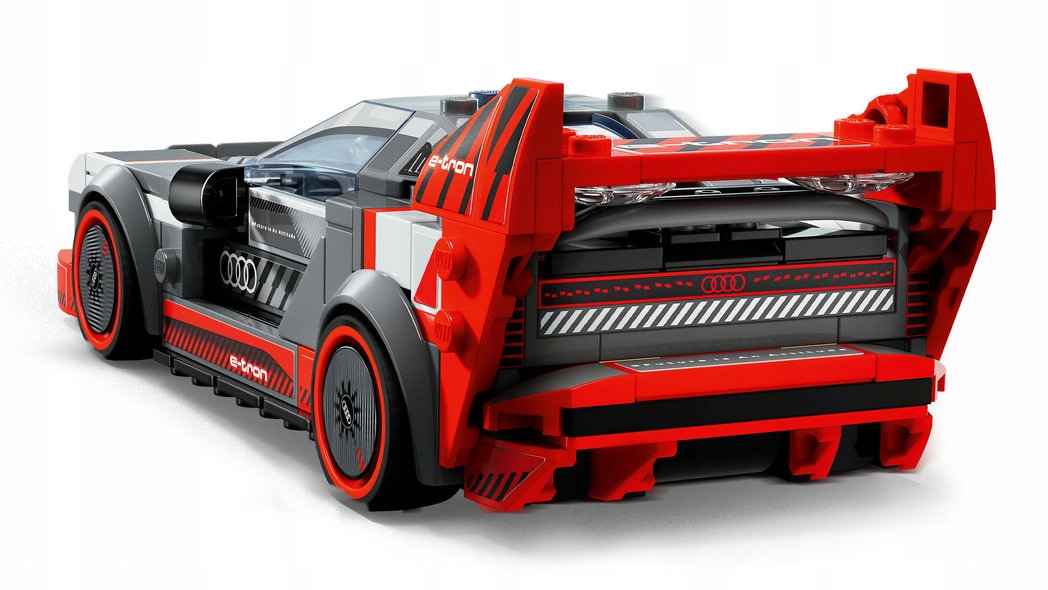 LEGO 76921 Samochód Auto Model AUDI E-TRON QUATTRO + Torba Prezentowa LEGO Bohater brak