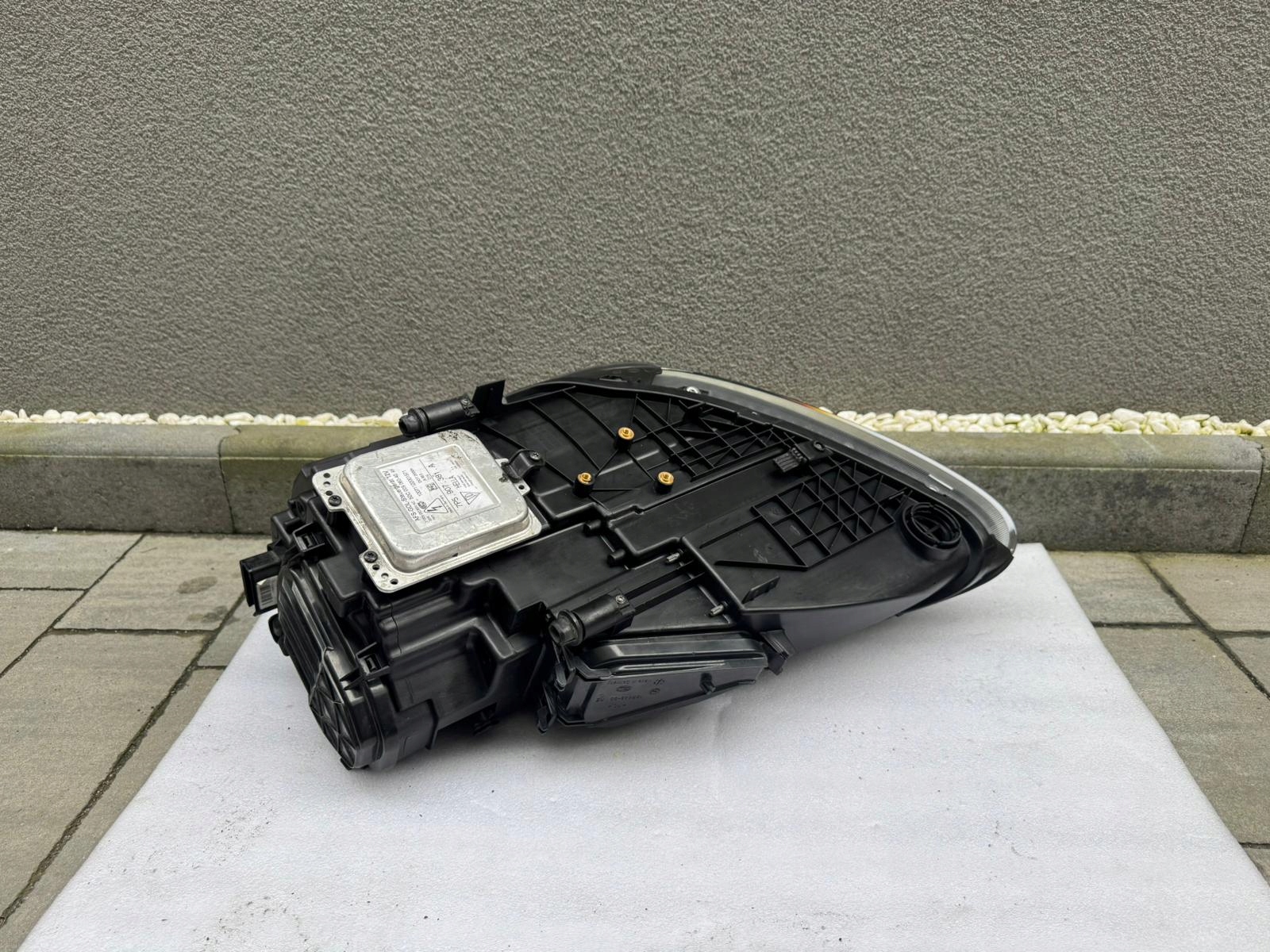 light right Porsche Cayenne 7P Bi Xenon Led positioning 2011
