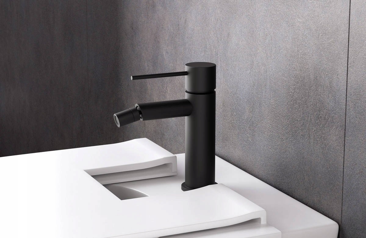 Bateria bidetowa Corsan CMB7531BL Lugo czarna Kolor czarny