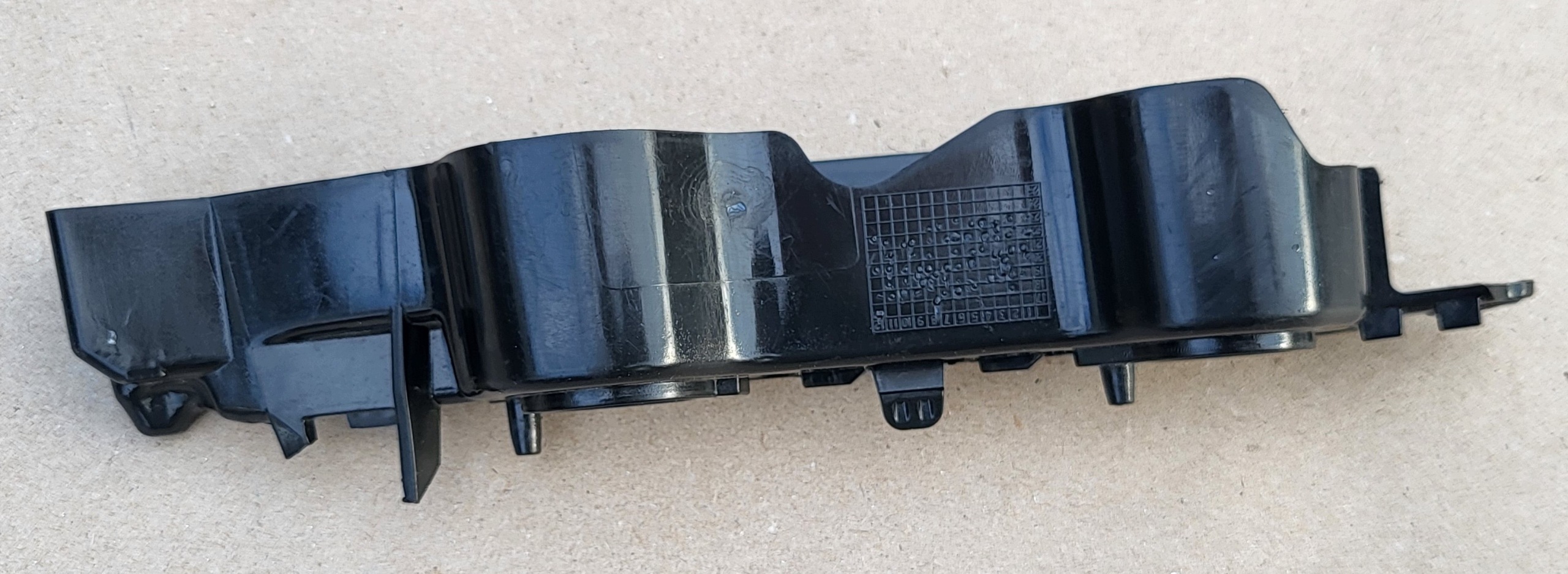 support holder of a bumper left front front AUDI A6 C8 18-2025r. 4K0807283