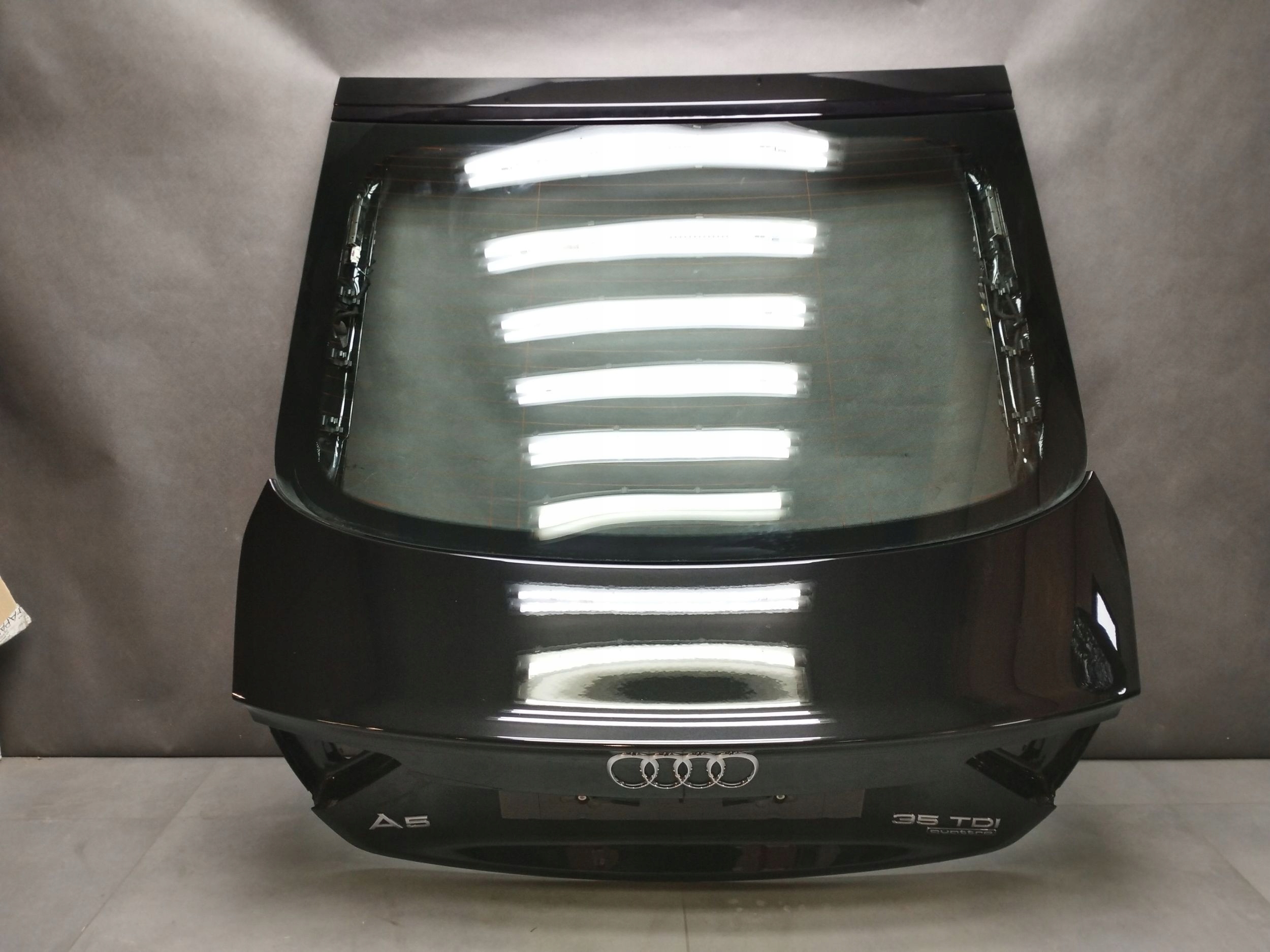 Audi A5 Sportback 8TA boot door window LY9T