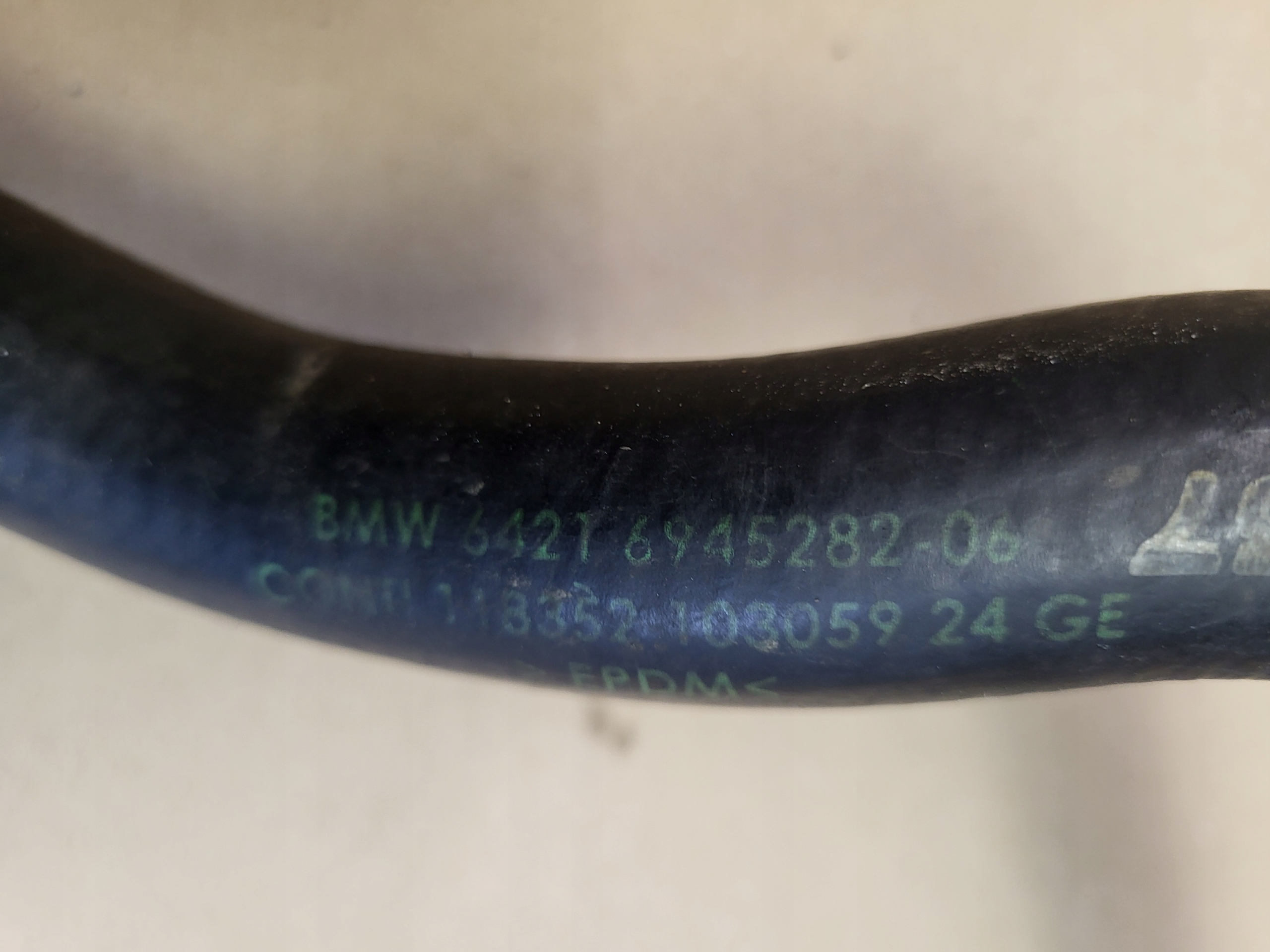 prijenos crijevo vode cijevčica BMW X5 E70 X6 E71 3.0D 6945282 OE EUROPA