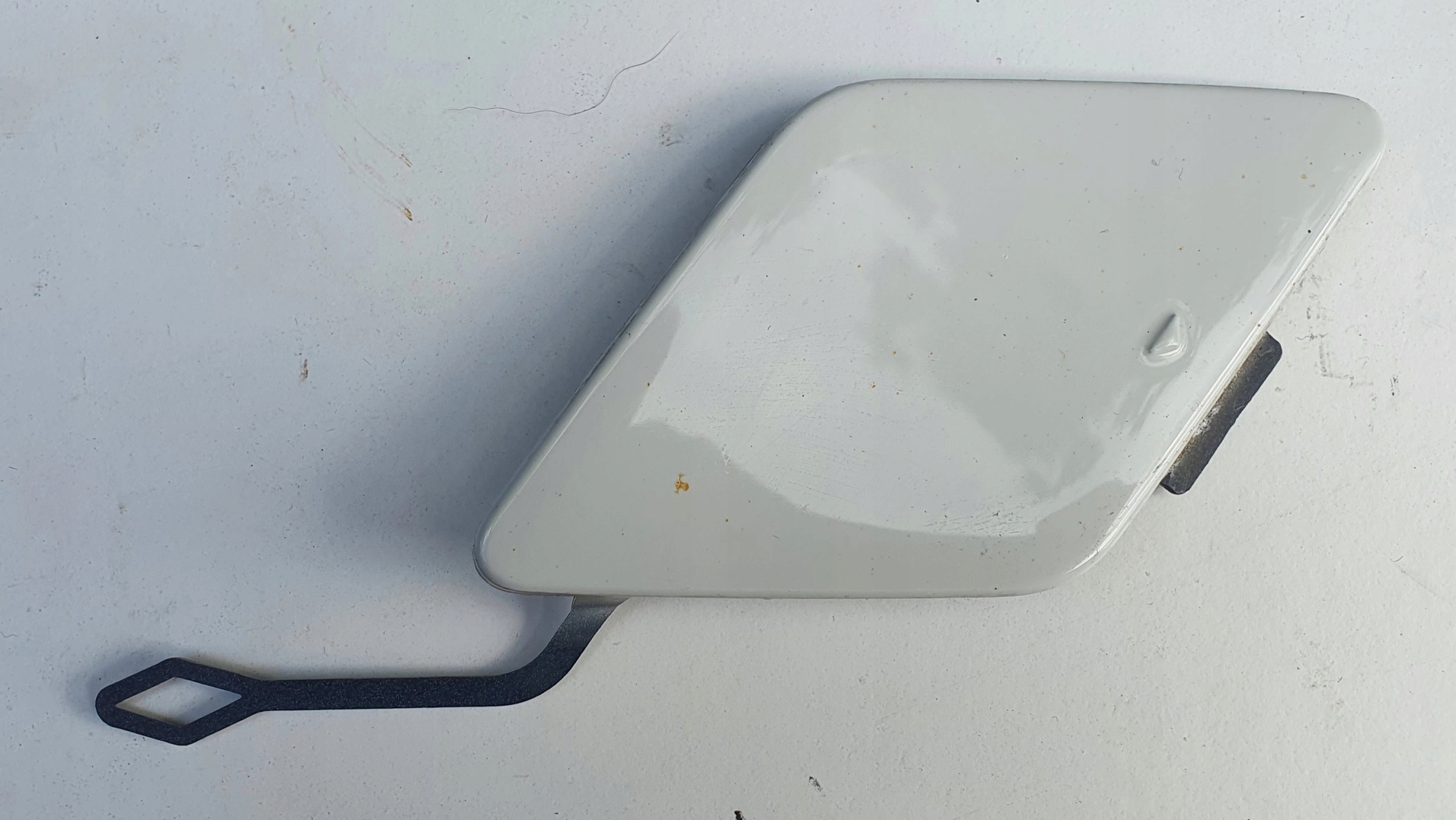 Abschleppöse der Stoßstange heck BMW F31