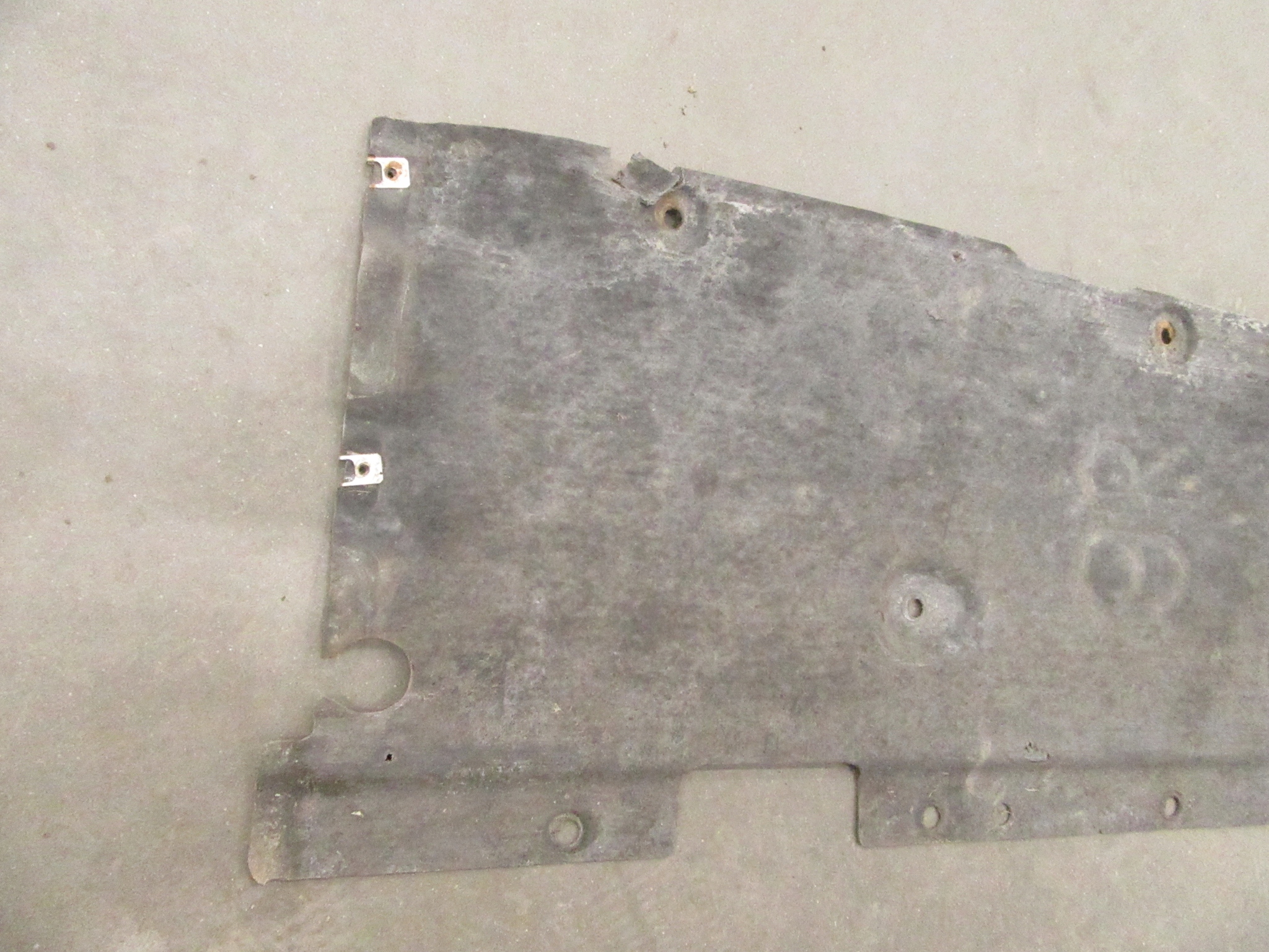 cover lower chassis right BMW e84 e90 e91 sedan KOMBI