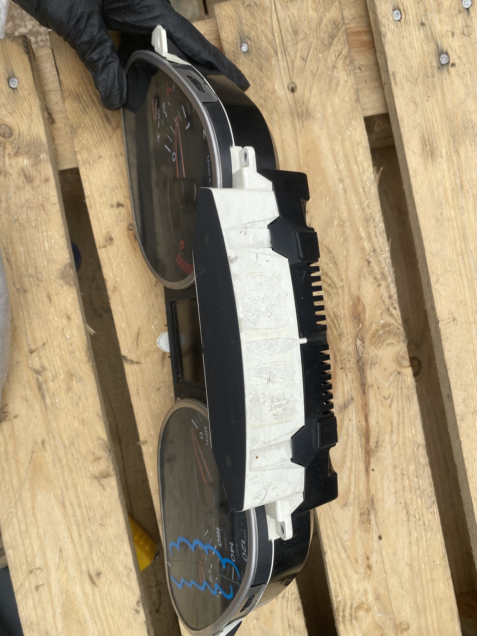 dials dials AUDI A6 C6 2.0 TDI ANGLIK 5550007301