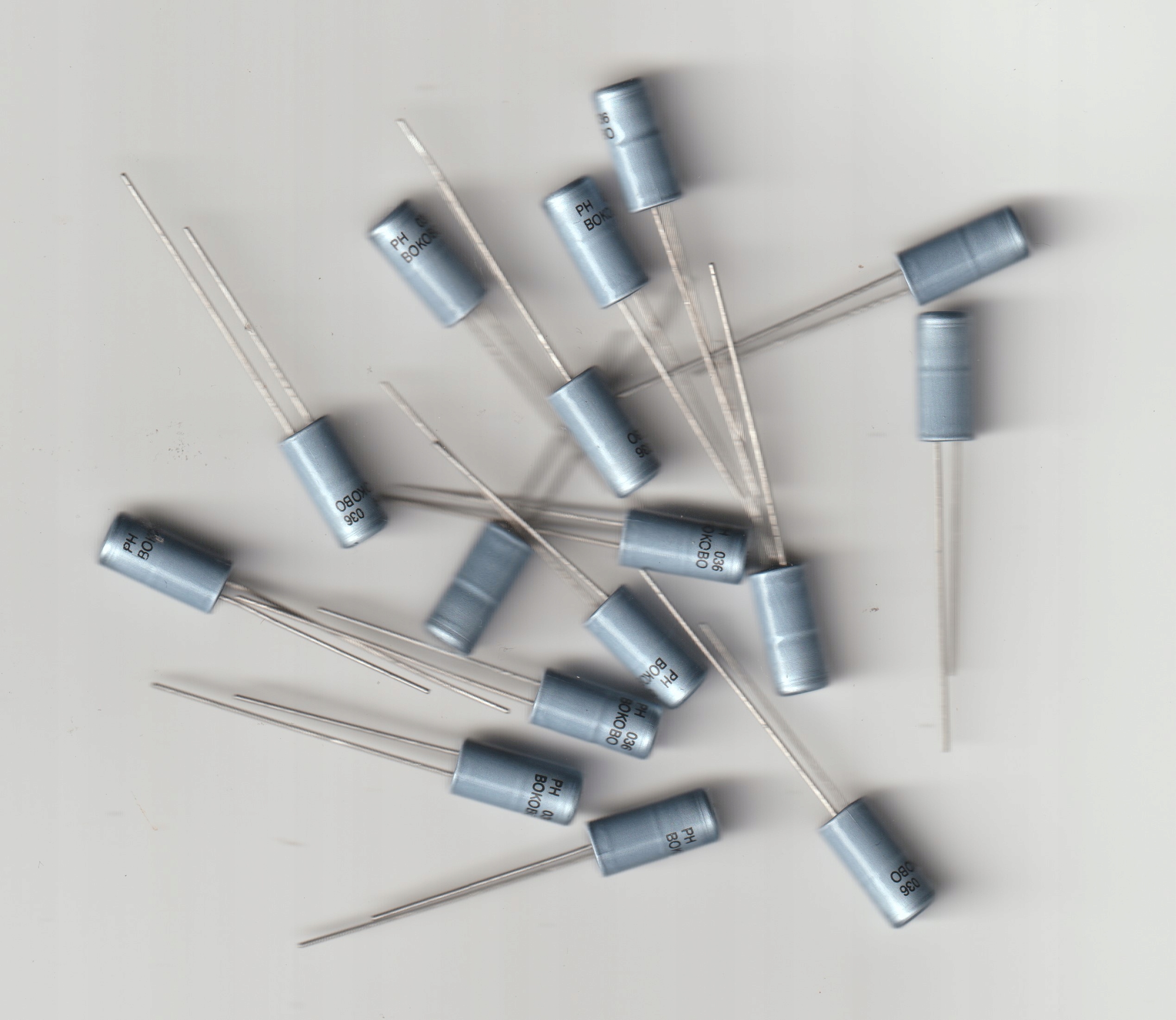 [20szt] 47uF 10V (5x11) Kondensator Philips 036RSP