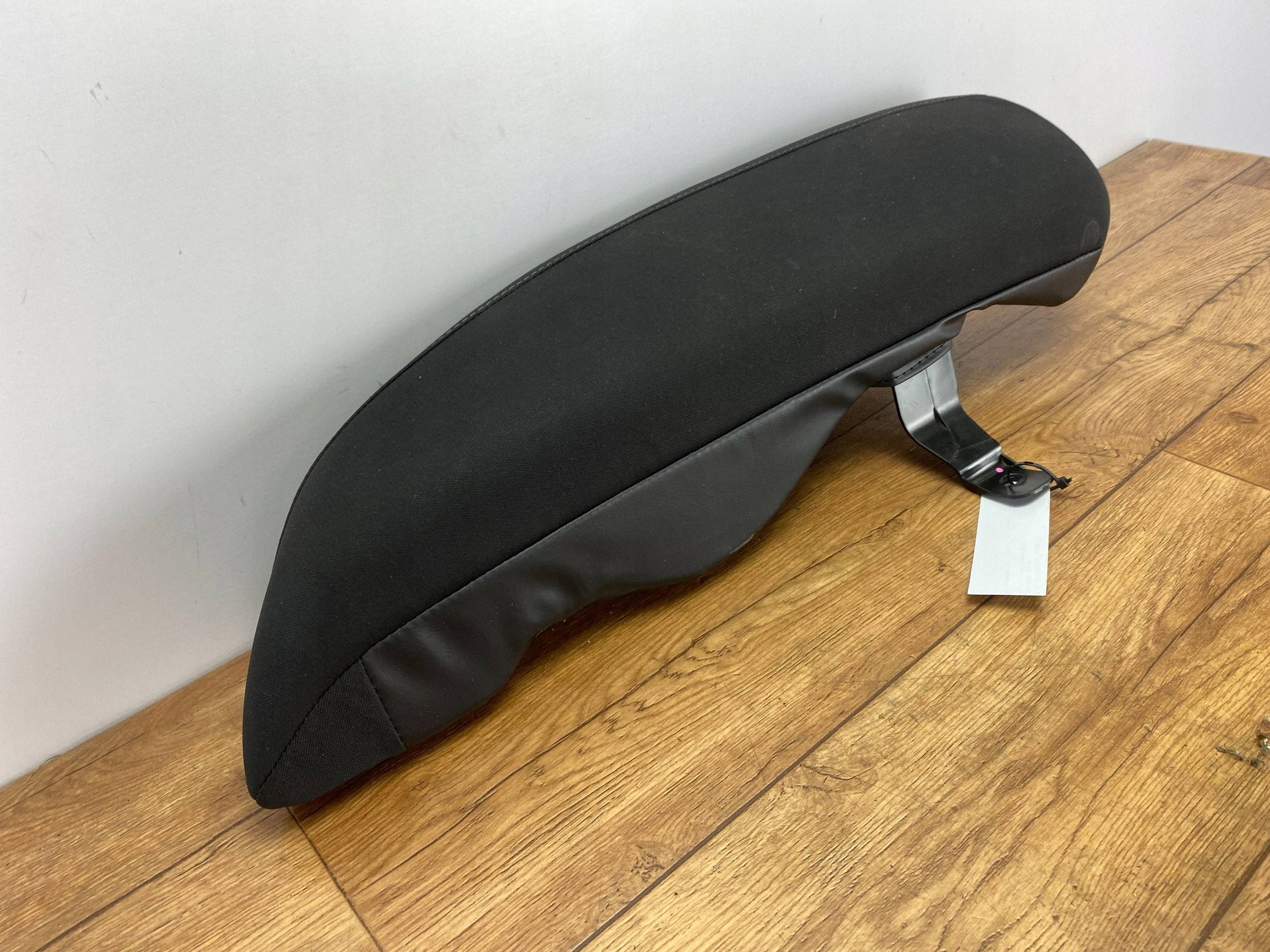 plastic cover armrest seat left Dodge Charger 2015+