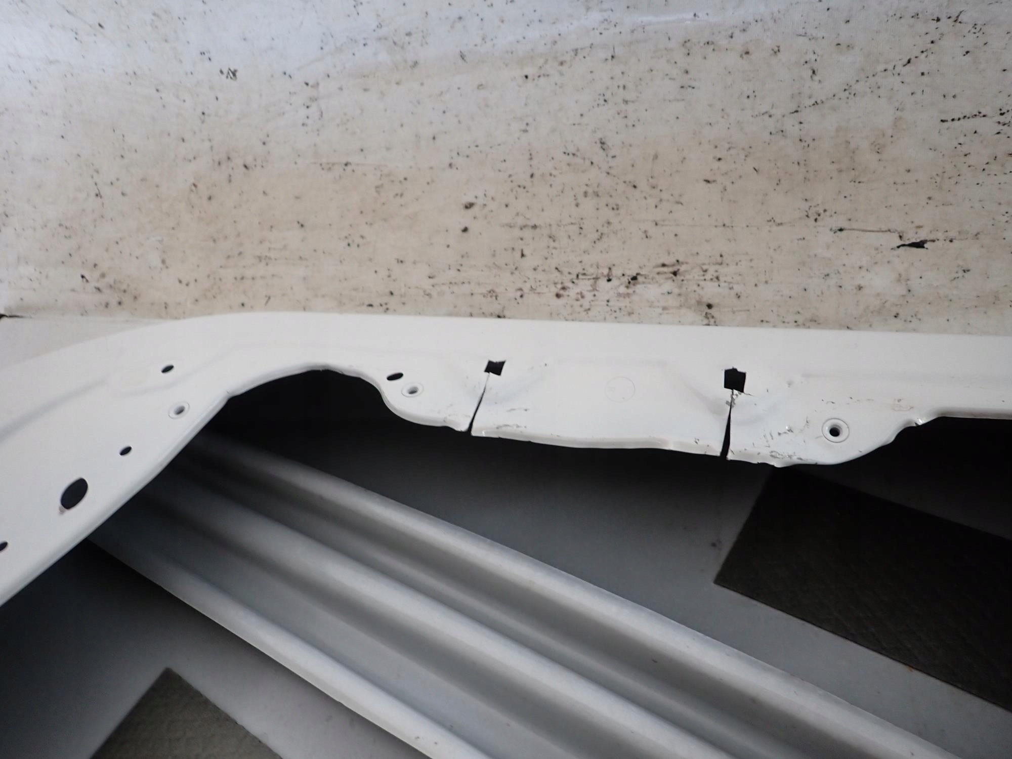 BMW 1 F40 19-> door front front right