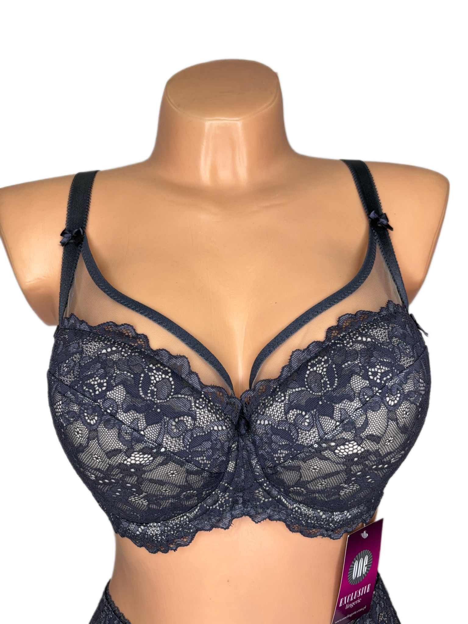 One Lingerie Push-up Vyztužená Podprsenka Elena Grafit 65F