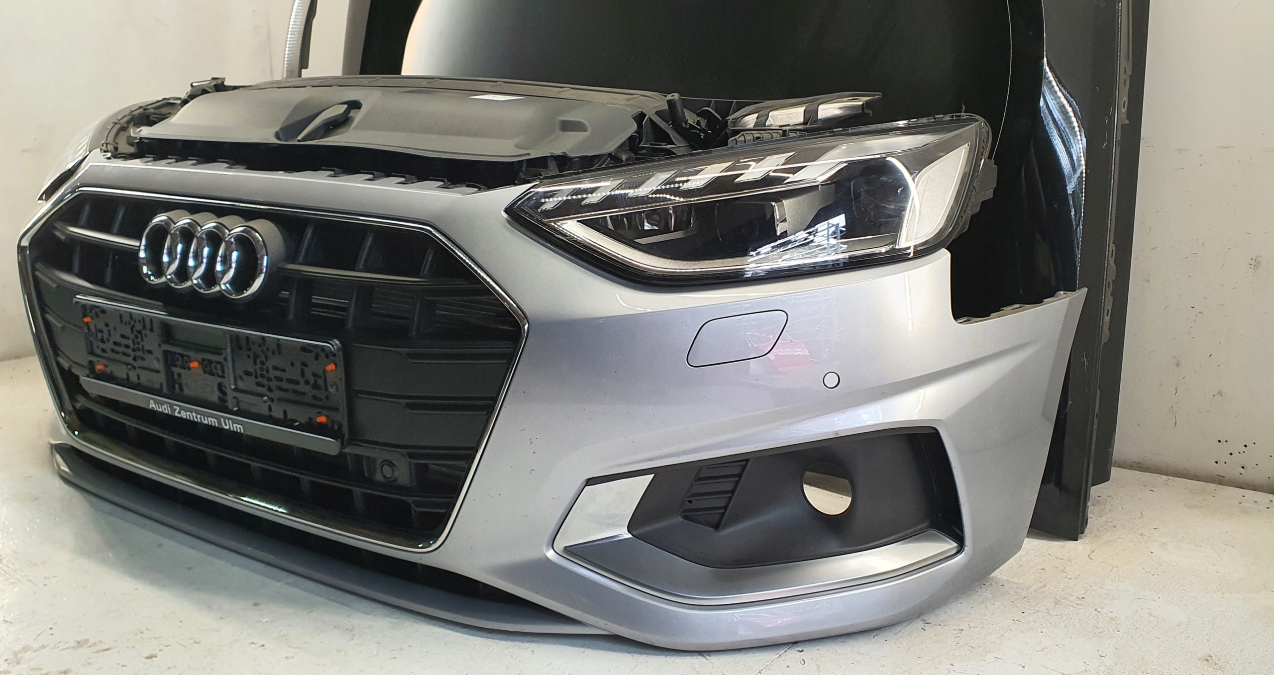 AUDI A4 B9 8W 19- KOMPLETNY PRZÓD FULL LED LIFT Numer katalogowy części 3G0