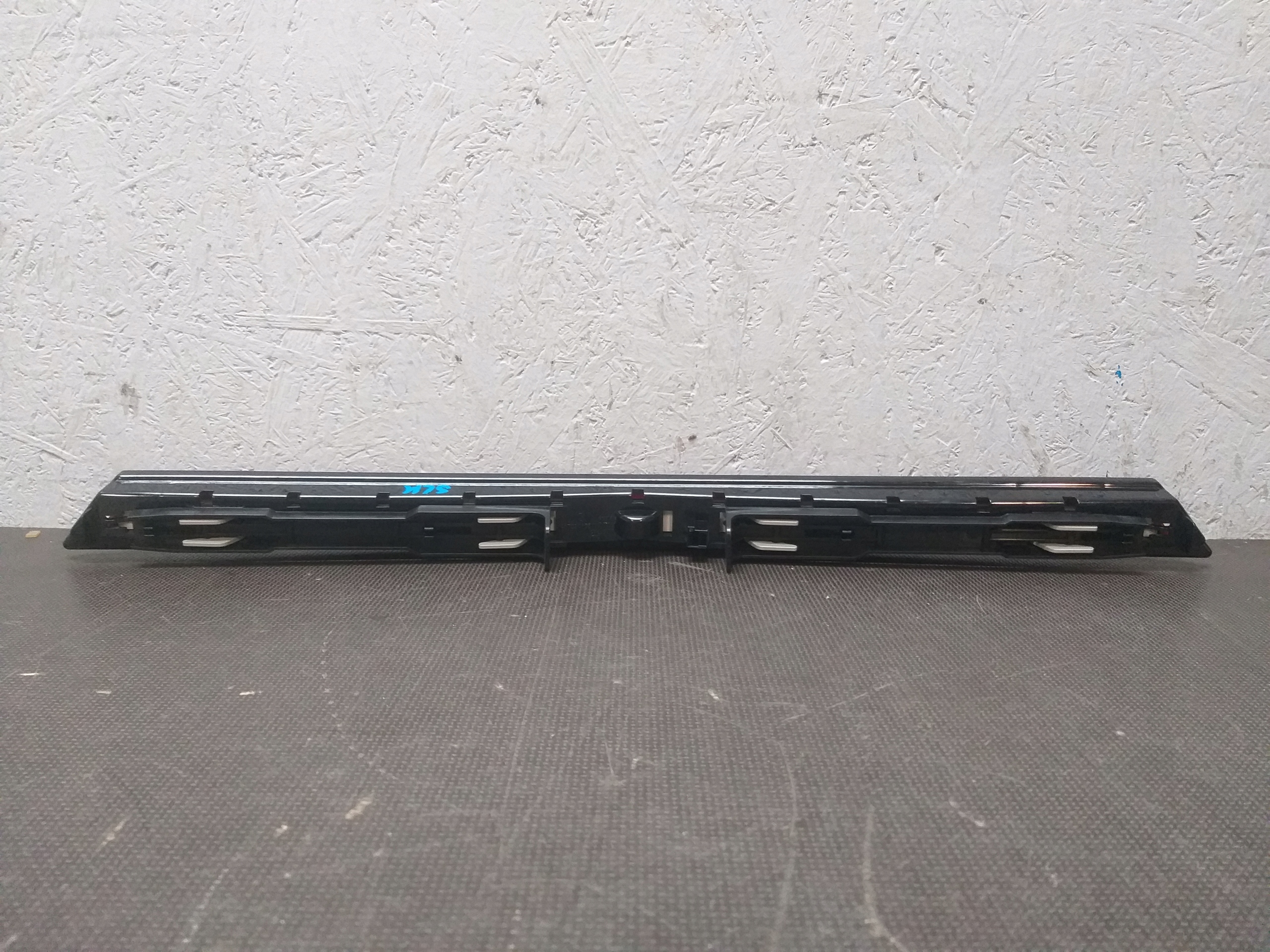 light rear part light STOPU MERCEDES SLK W172 A1729065500