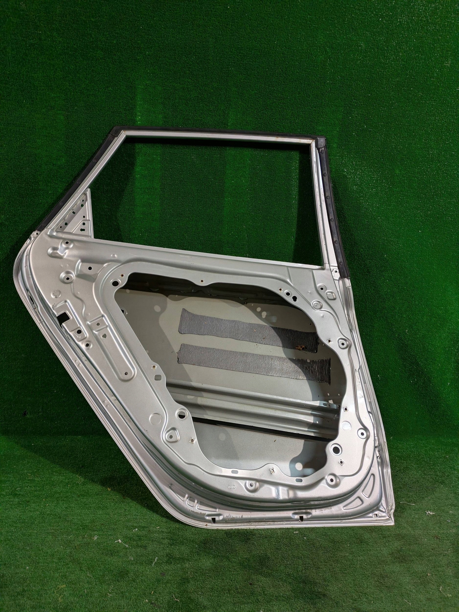 door rear. left left rear part KIA CEED II KOMBI NR.3715