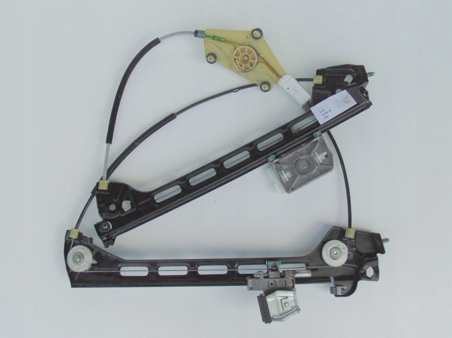 MECHANIZM PODNOŚNIK SZYB DRZWI LEWYCH AUDI R8 Producent części Audi OE