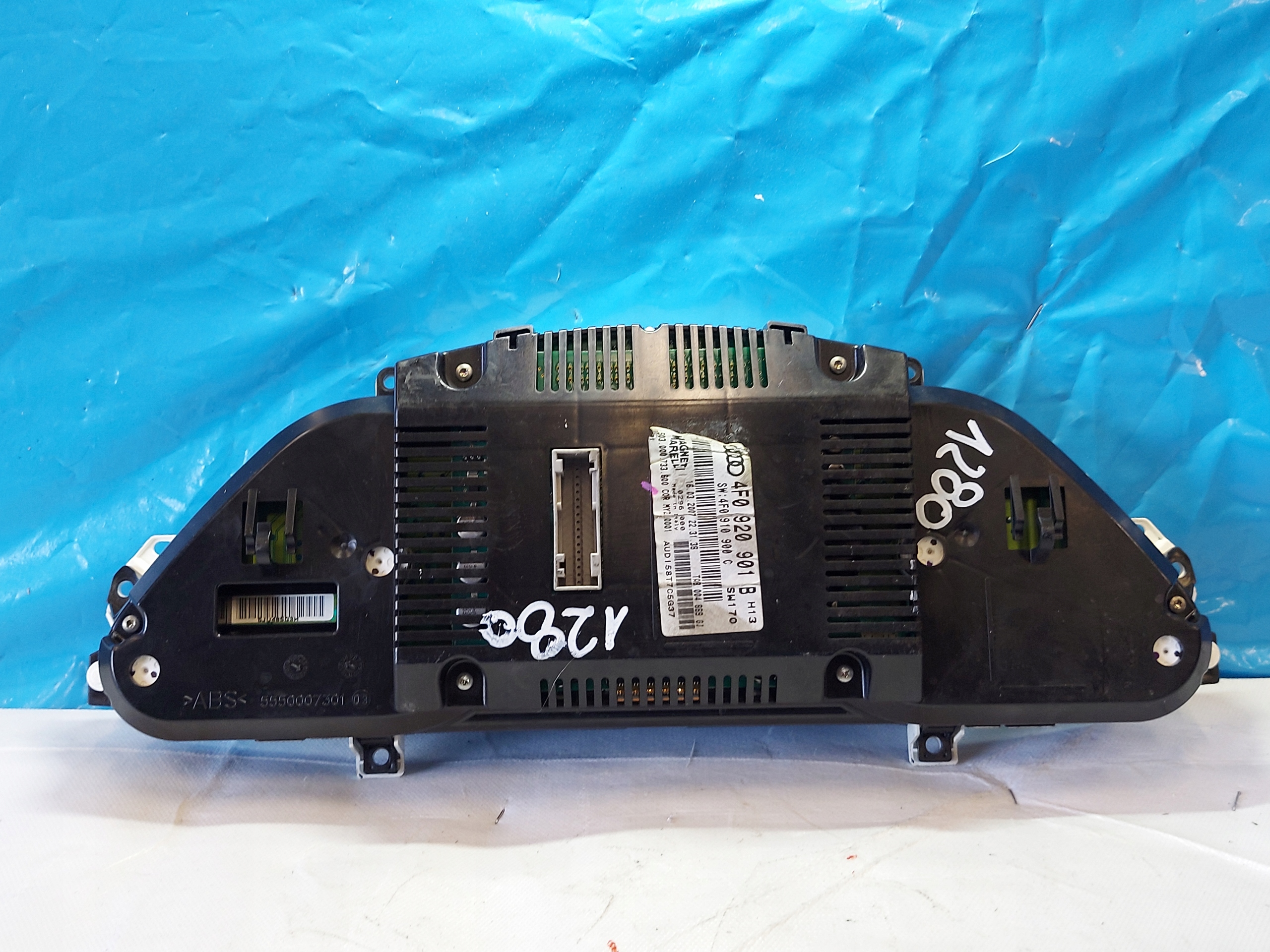dials clock A6 C6 2.0 TFSI 4F0920901B