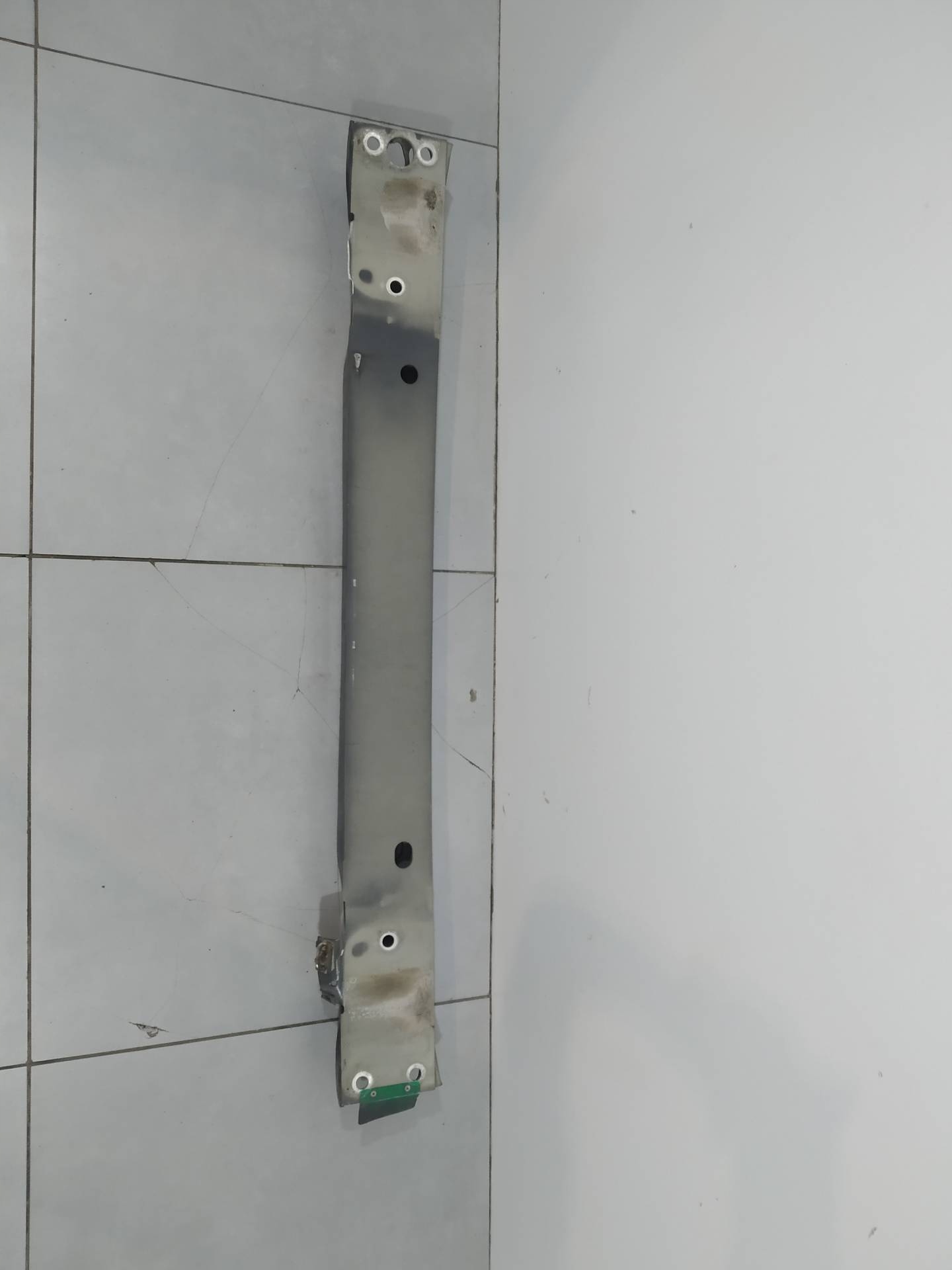 Traversa Paraurti posteriore Volvo V40 II (2012-2019)