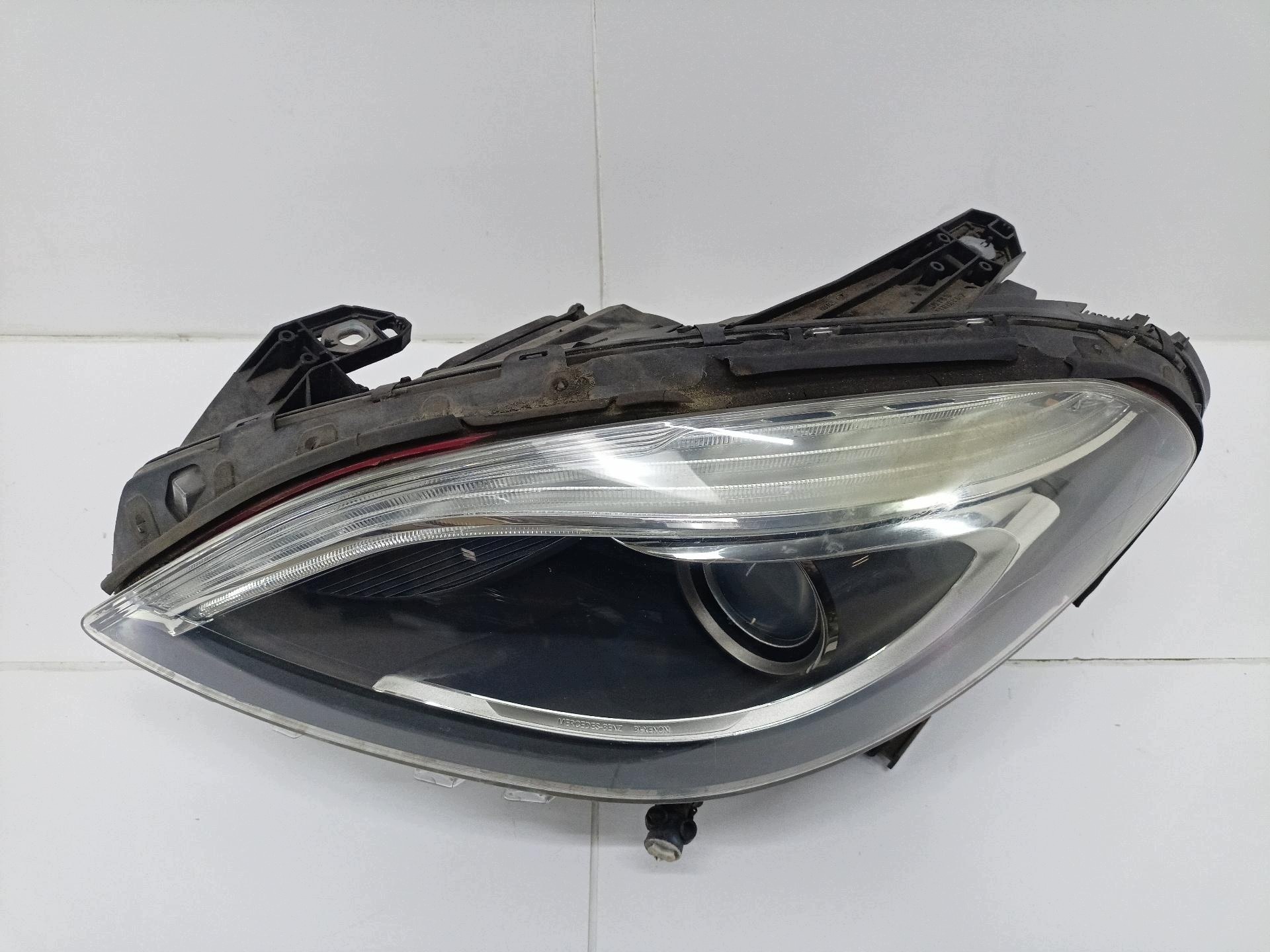 light front left side Mercedes-Benz B W246 2013 A2468207361