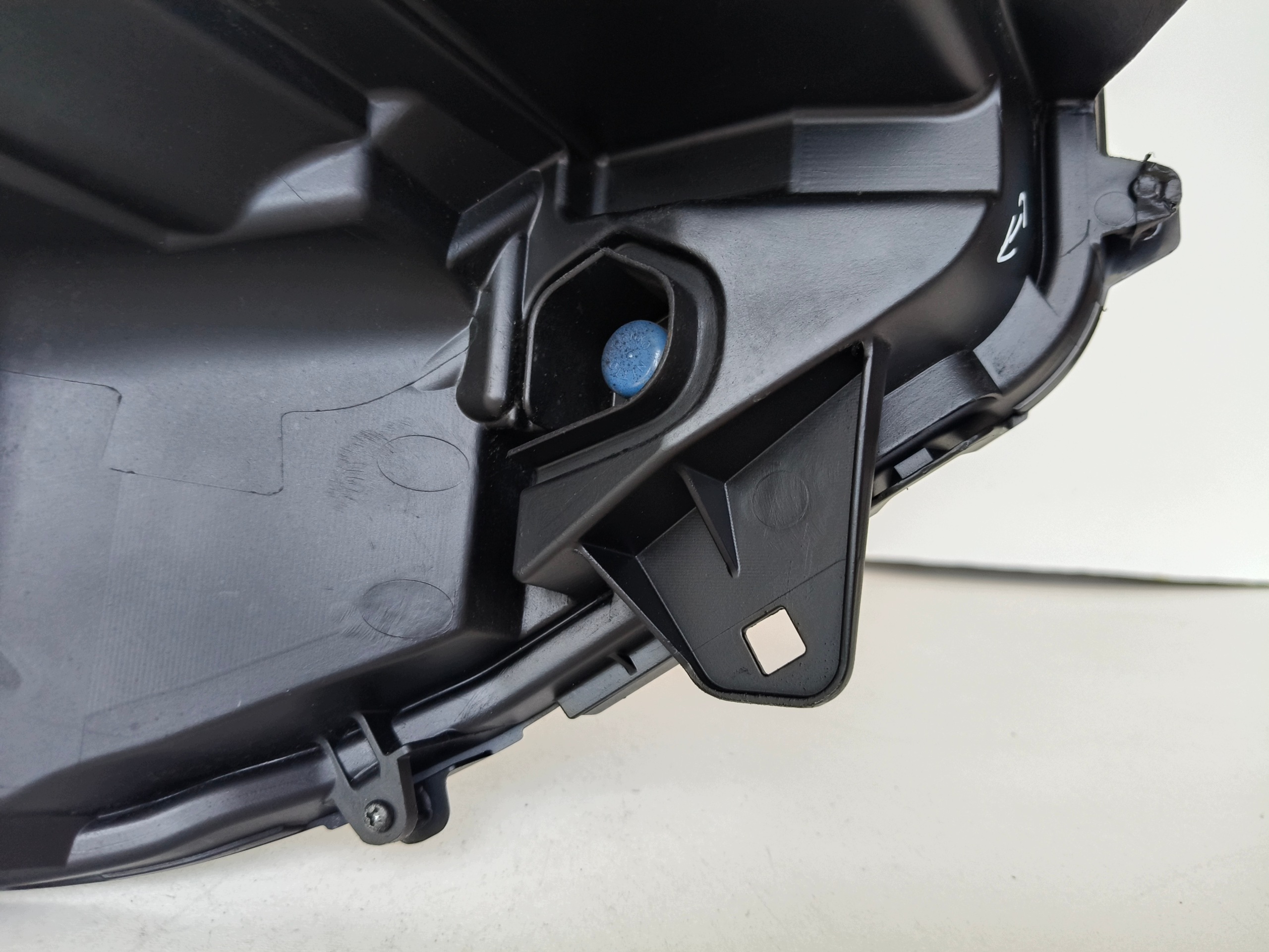 light left REFLEKTOR MITSUBISHI ECLIPSE CROSS 21- LIFT FULL LED