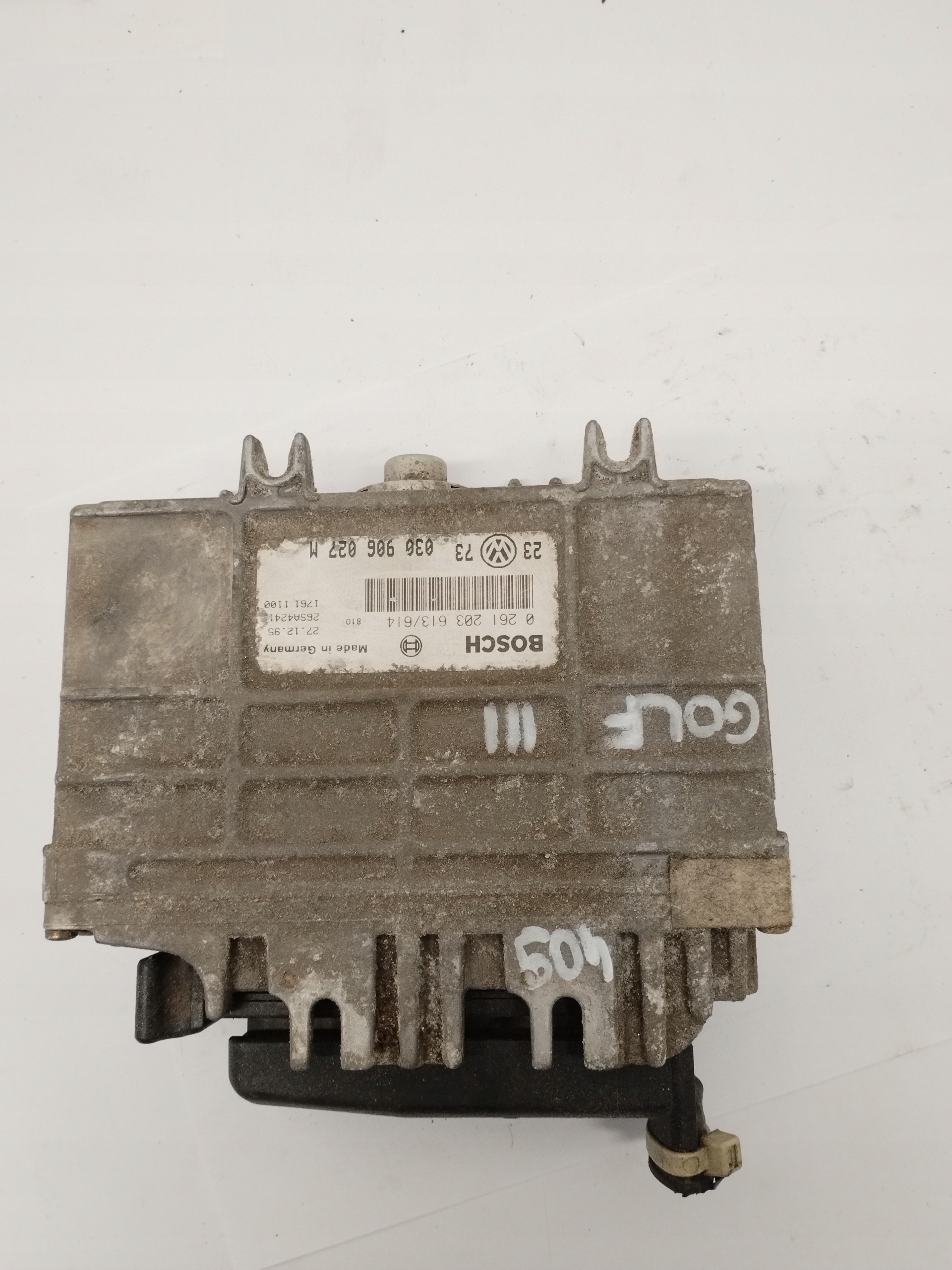 computer control unit of the engine VW Golf IV 4 030906027M