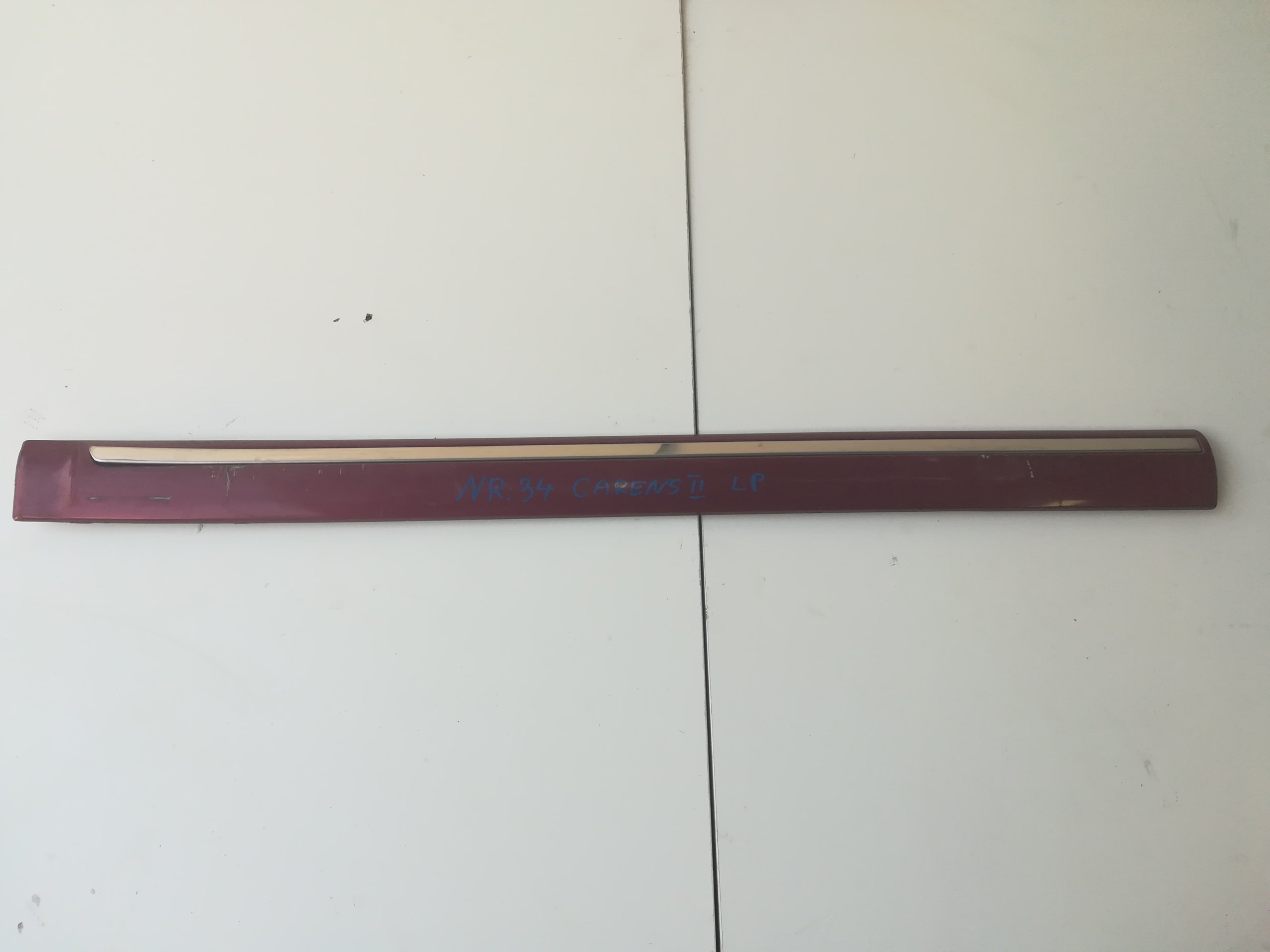 KIA CARENS II moulding door left front 2002-06R