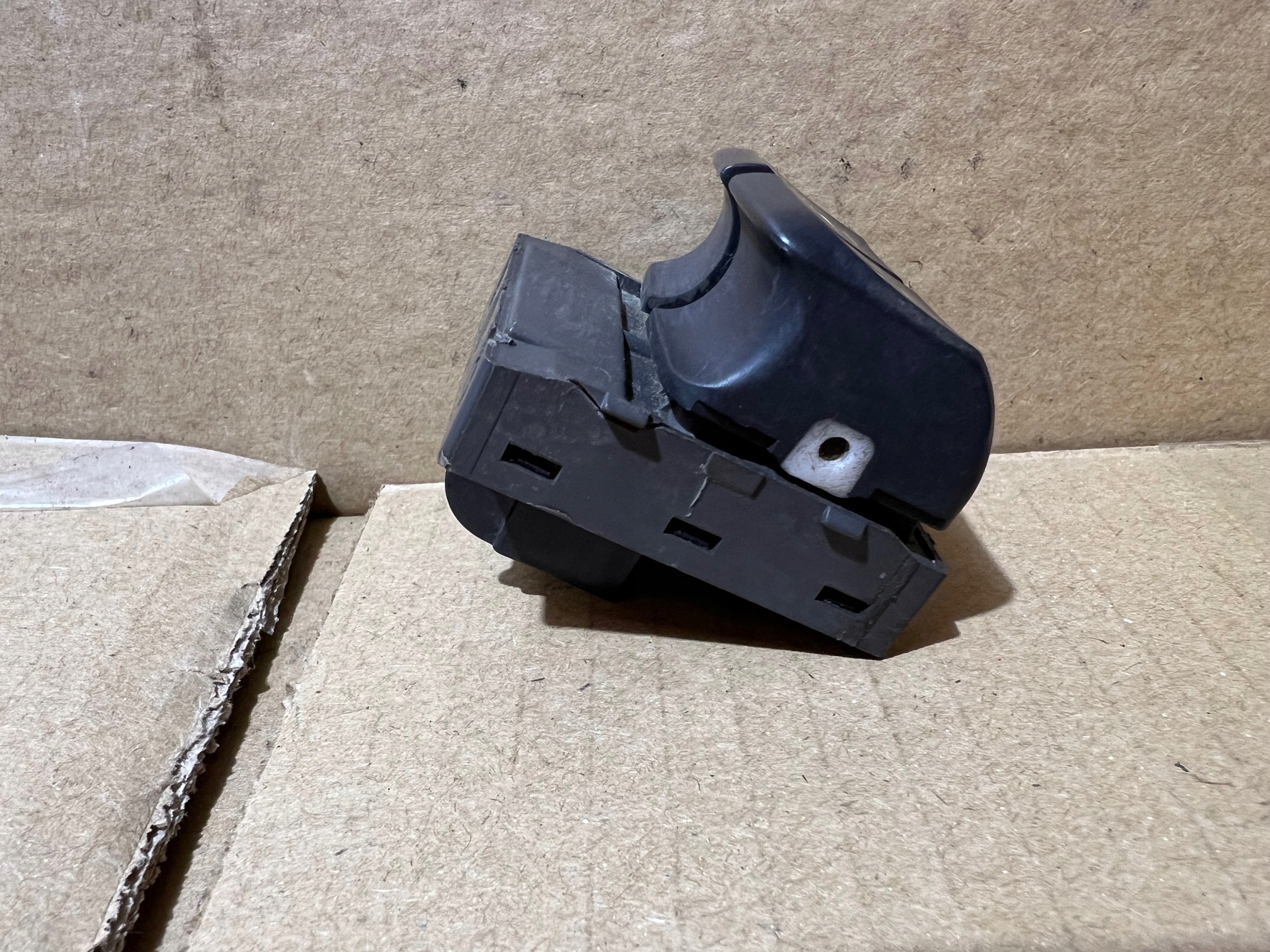 AUDI A5 8T 3D COUPE Schalter PANEL des Fensers 8K0959851A