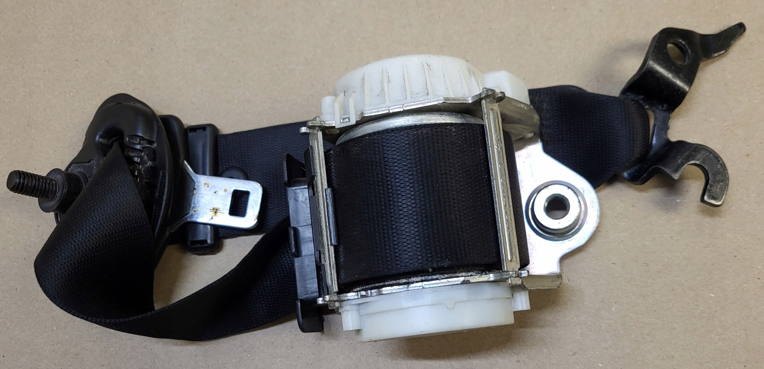 tension belt safety right front BMW 1 E87 3 E90 E91 OE EU