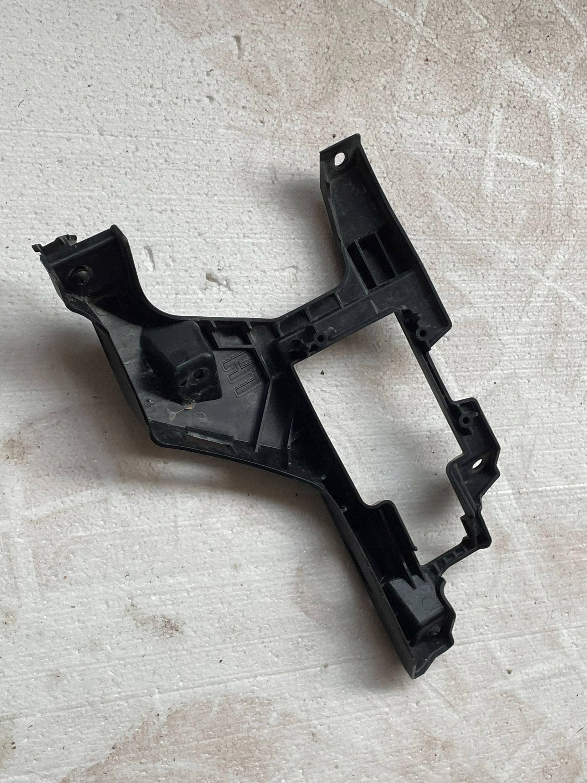 KIA NIRO II 2 EV support holder of a bumper left front 86525-A0000 !J