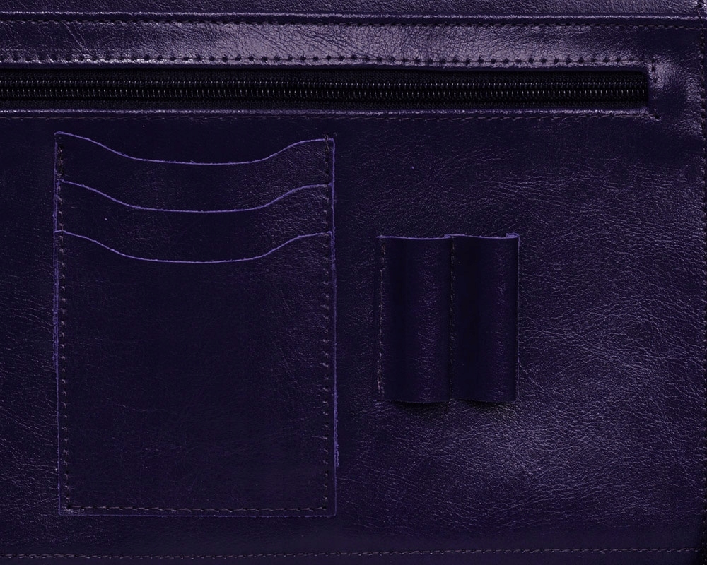 SKÓRZANA AKTÓWKA TECZKA NA DOKUMENTY BIWUAR SOLOME A4 GRANATOWA Kolor niebieski