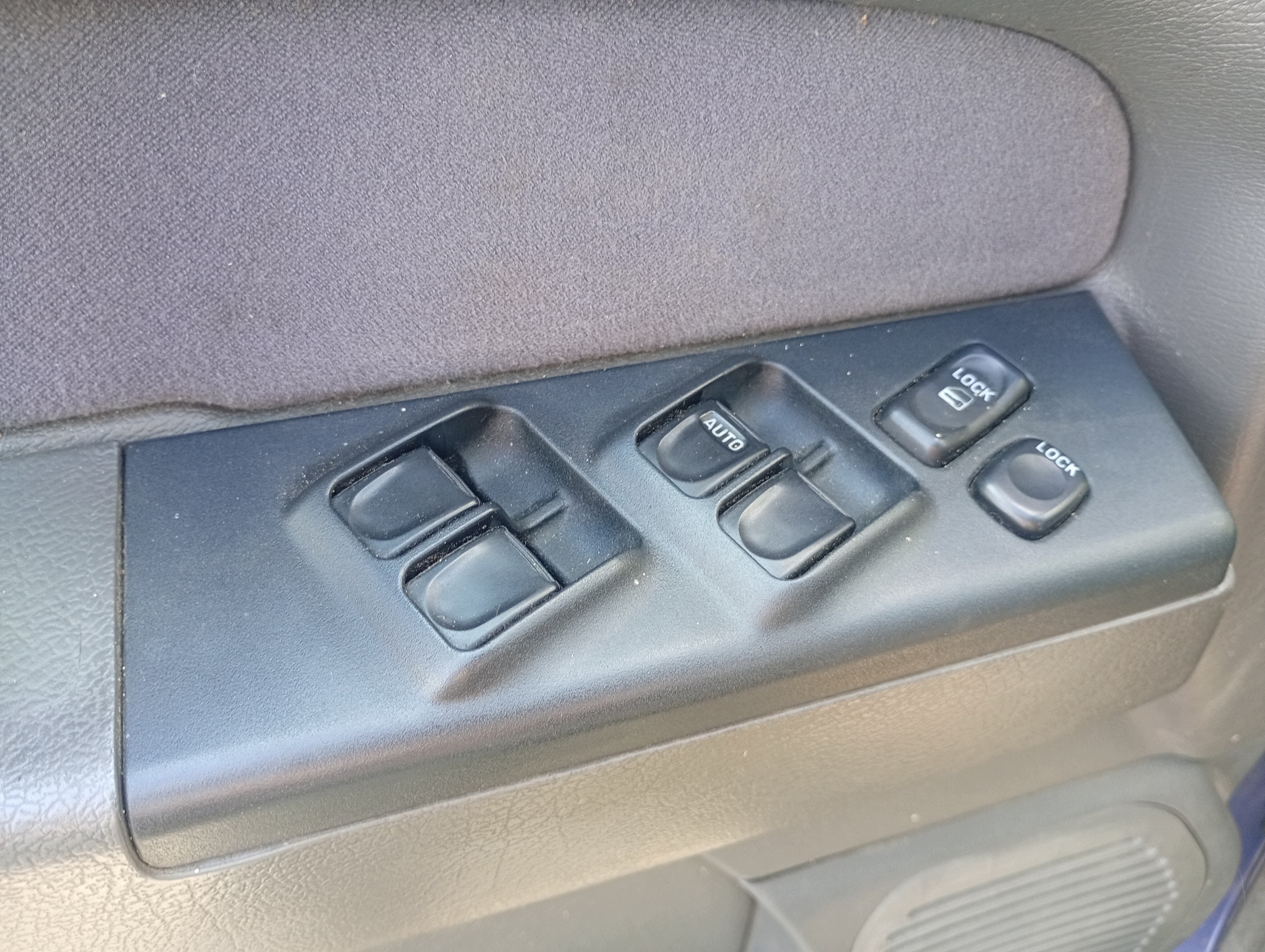 switch switch PANEL windows left front ISUZU TROOPER II 2 92-02