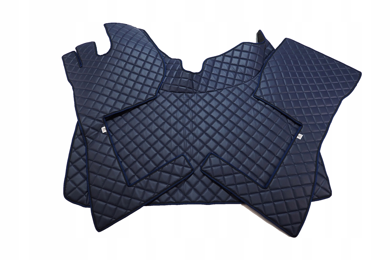 DYWANIKI PIKOWANE TIR POKROWCE VOLVO FH4 od 2013