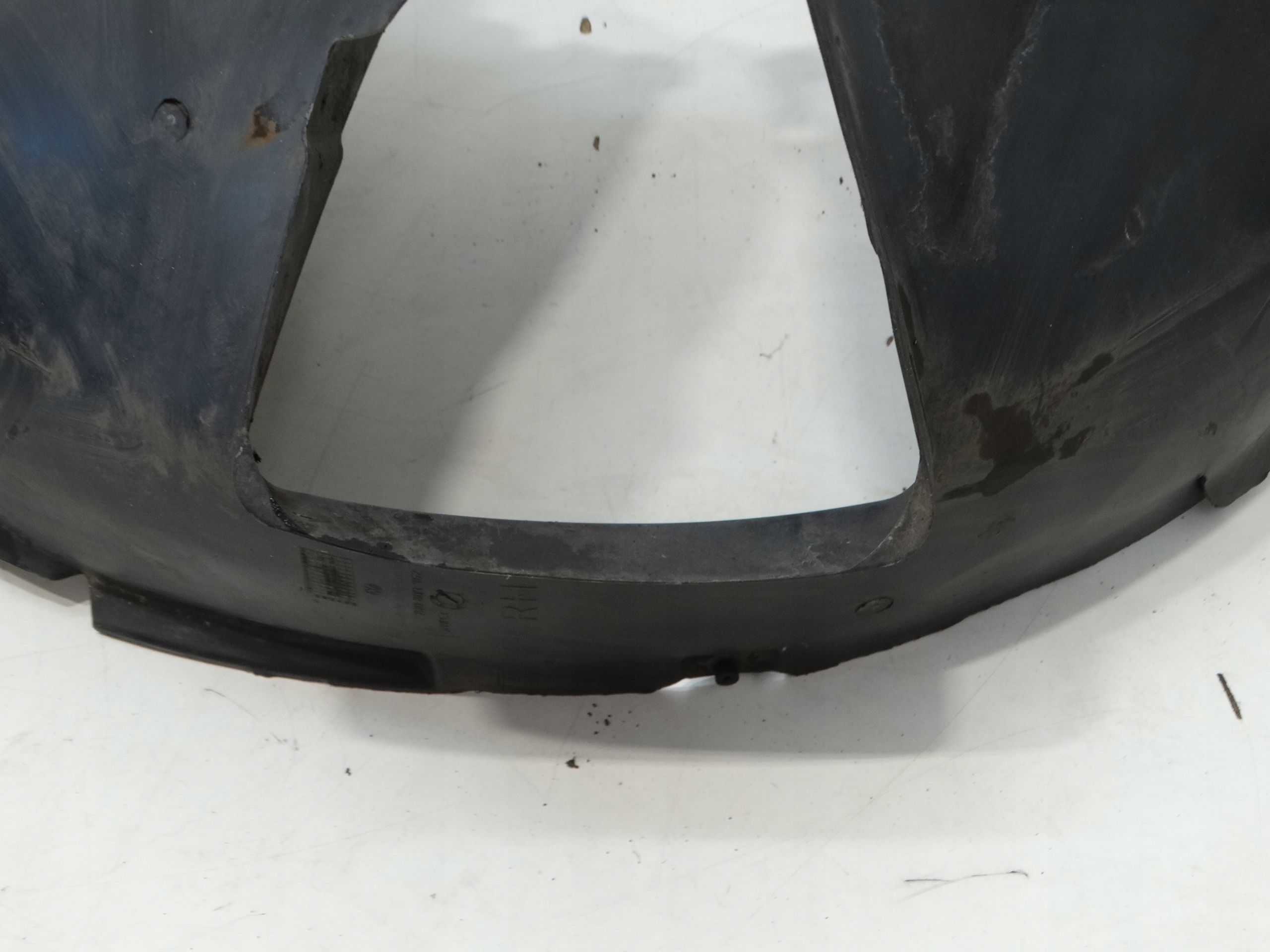 mudguard right front front VOLKSWAGEN T5 TRANSPORTER 7H0809962B
