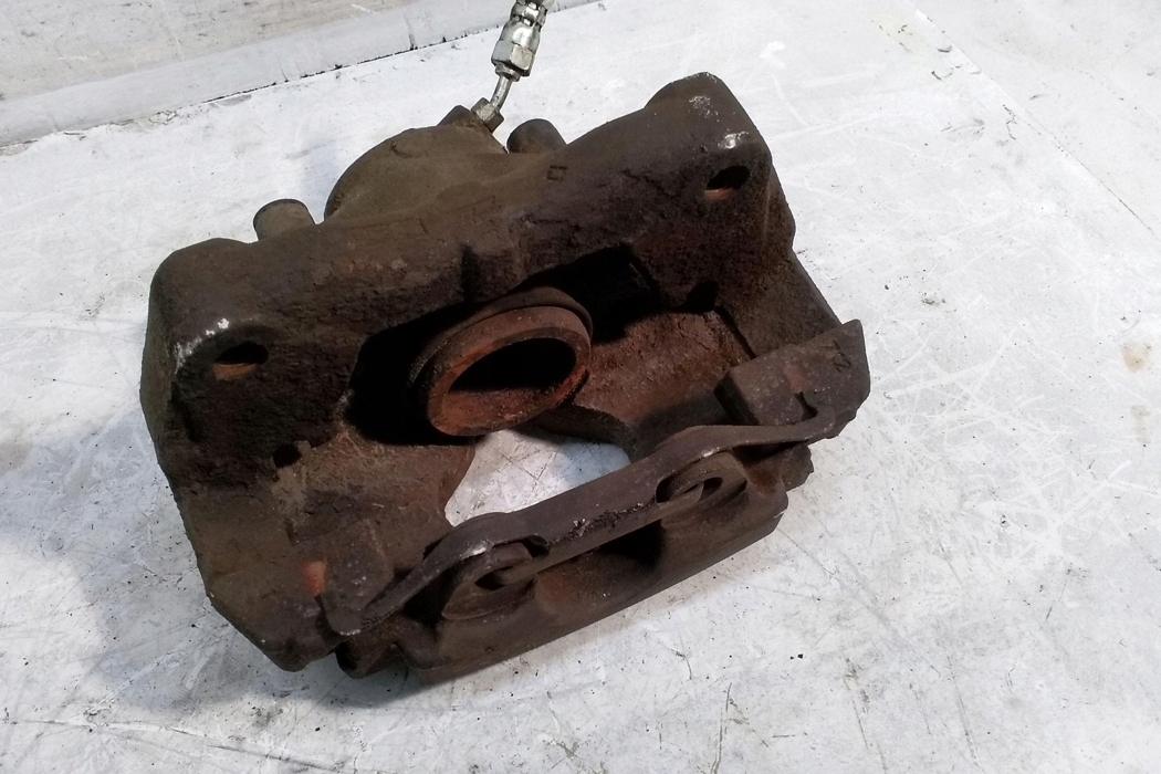 caliper brake front VOLKSWAGEN TOUAREG 7L6 106