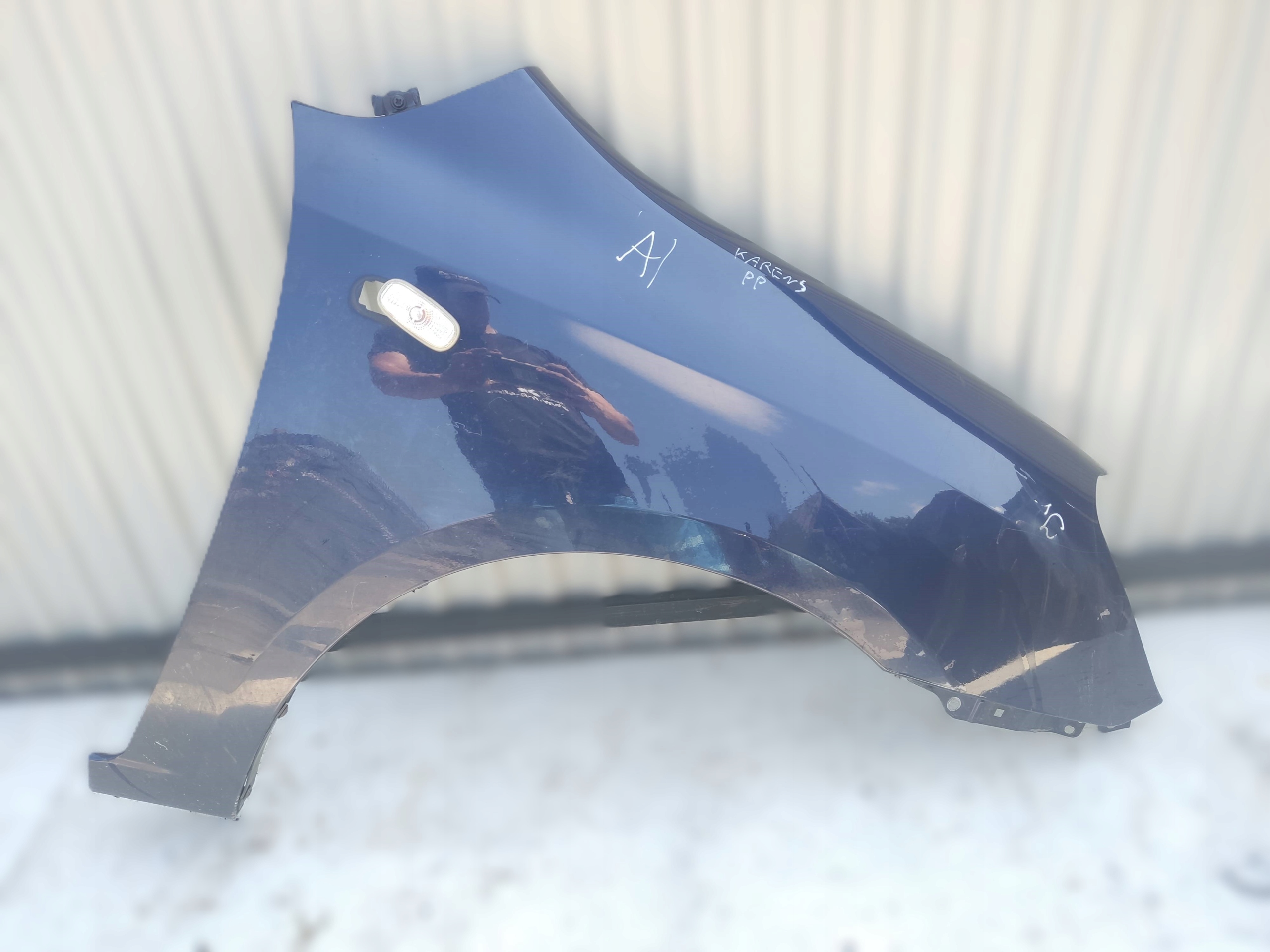 fender right front KIA Carens III 2007r *K5*