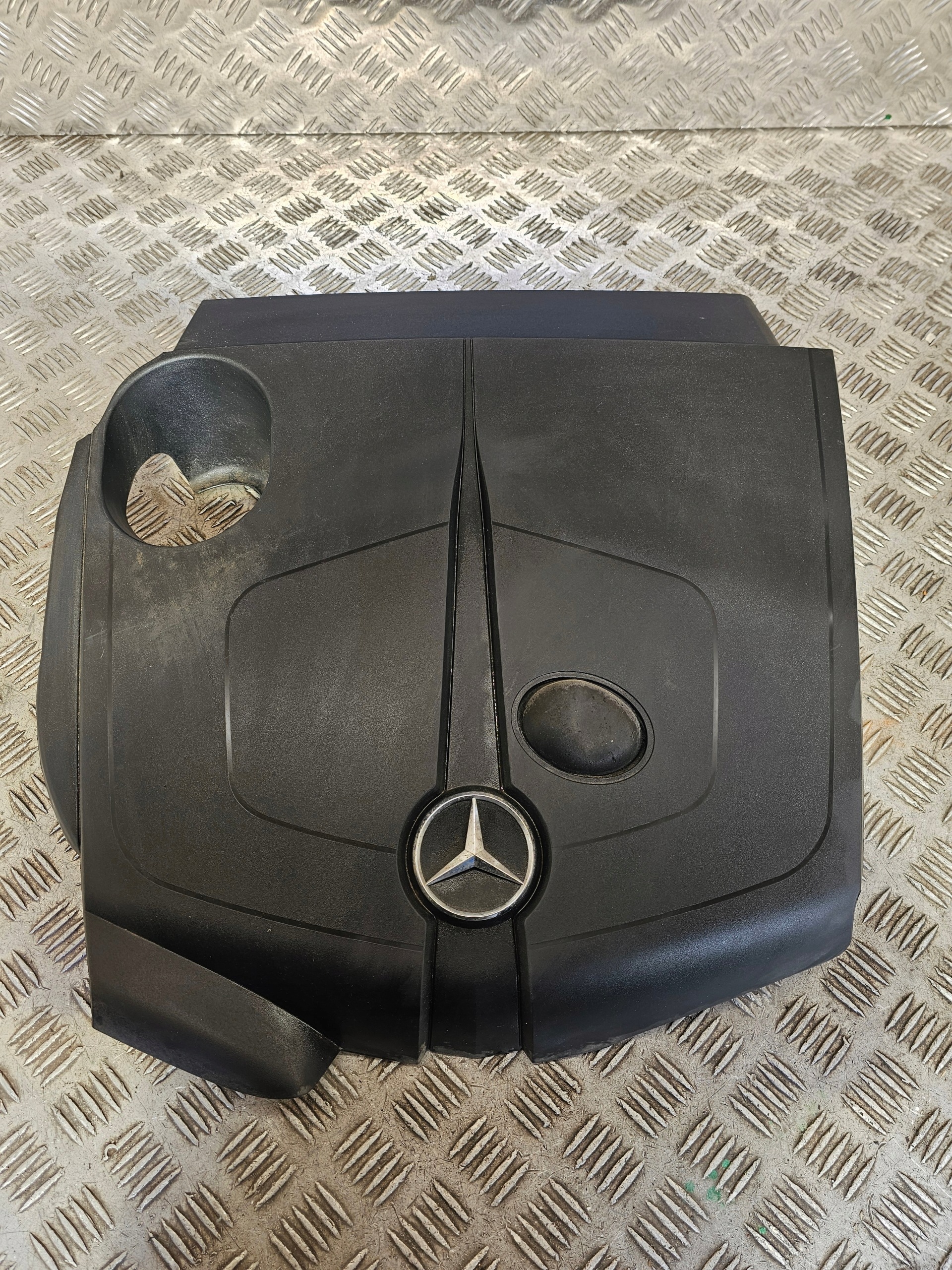 Mercedes-Benz OE A6510109815 abdeckung Abdeckung Motor