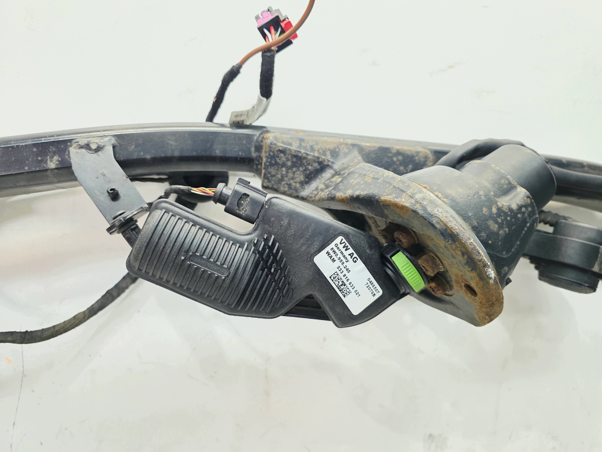tow SKLADANY WESTFALIA complete AUDI A6 C8 4K0800491D