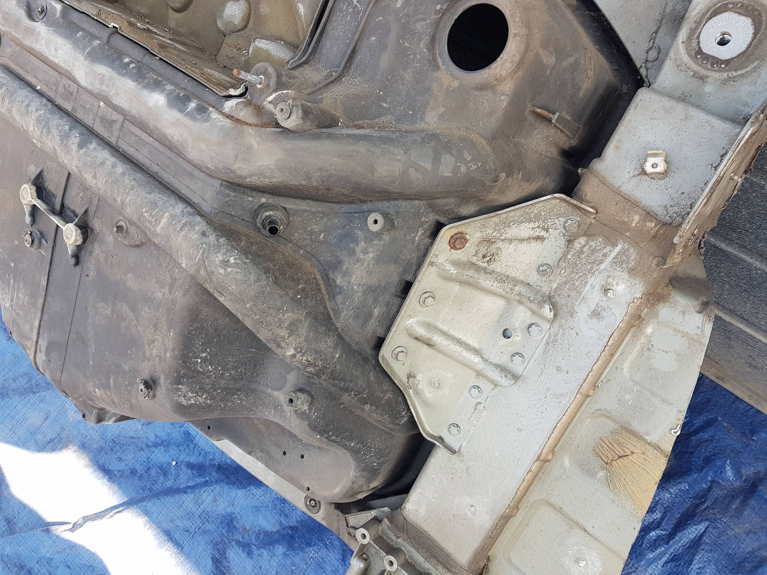 AUDI A8 D4 sump floor boot 4H0803261D rear panel rear part