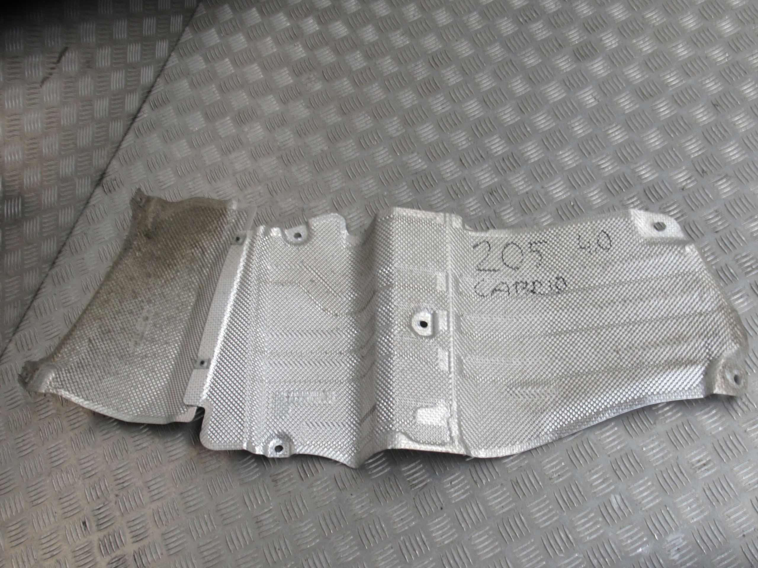 MERCEDES W205 кабріолет тепловий екран A2056821522