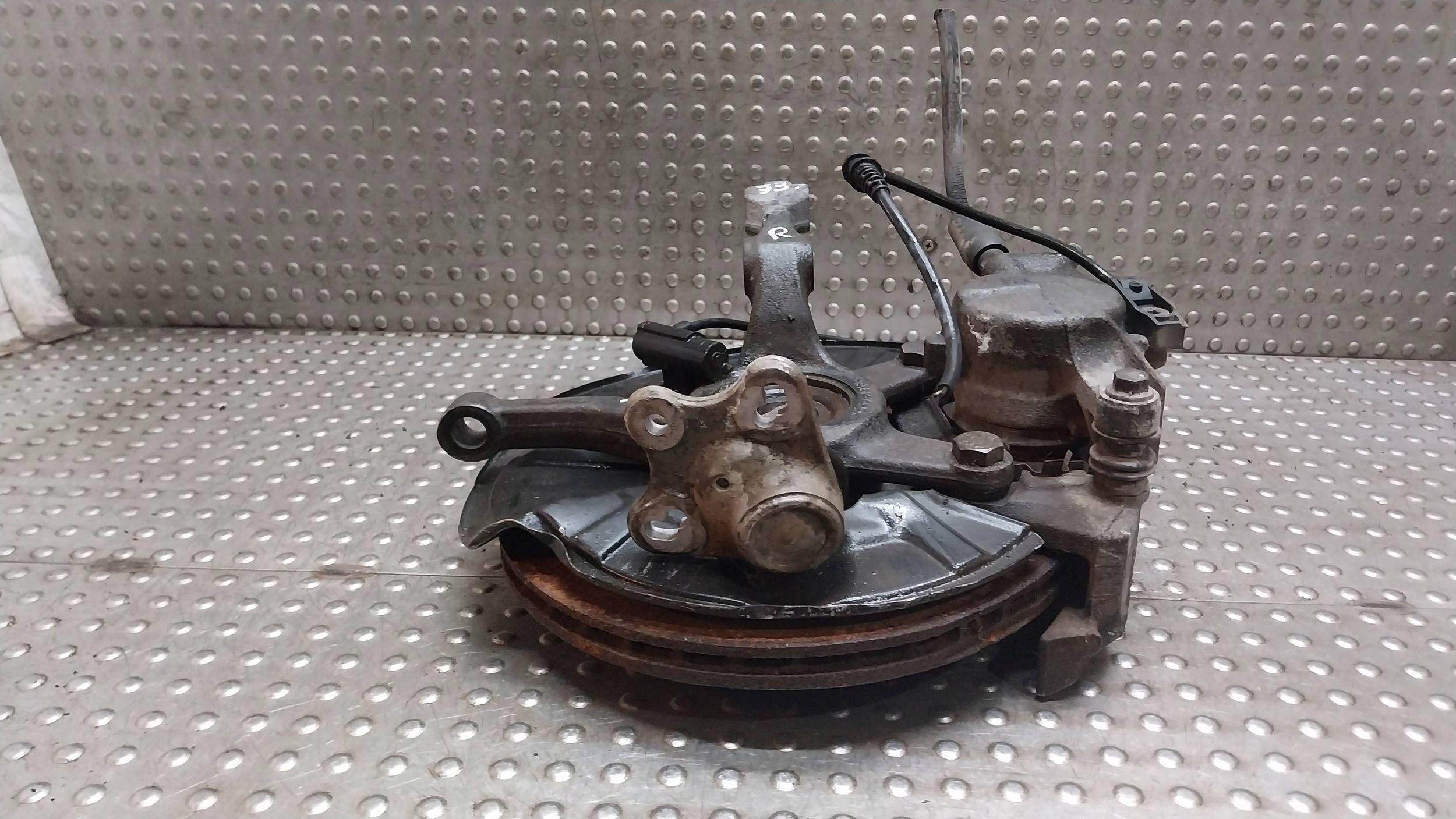 otoč čepu třmen pravý předek 6813 MERCEDES A W168