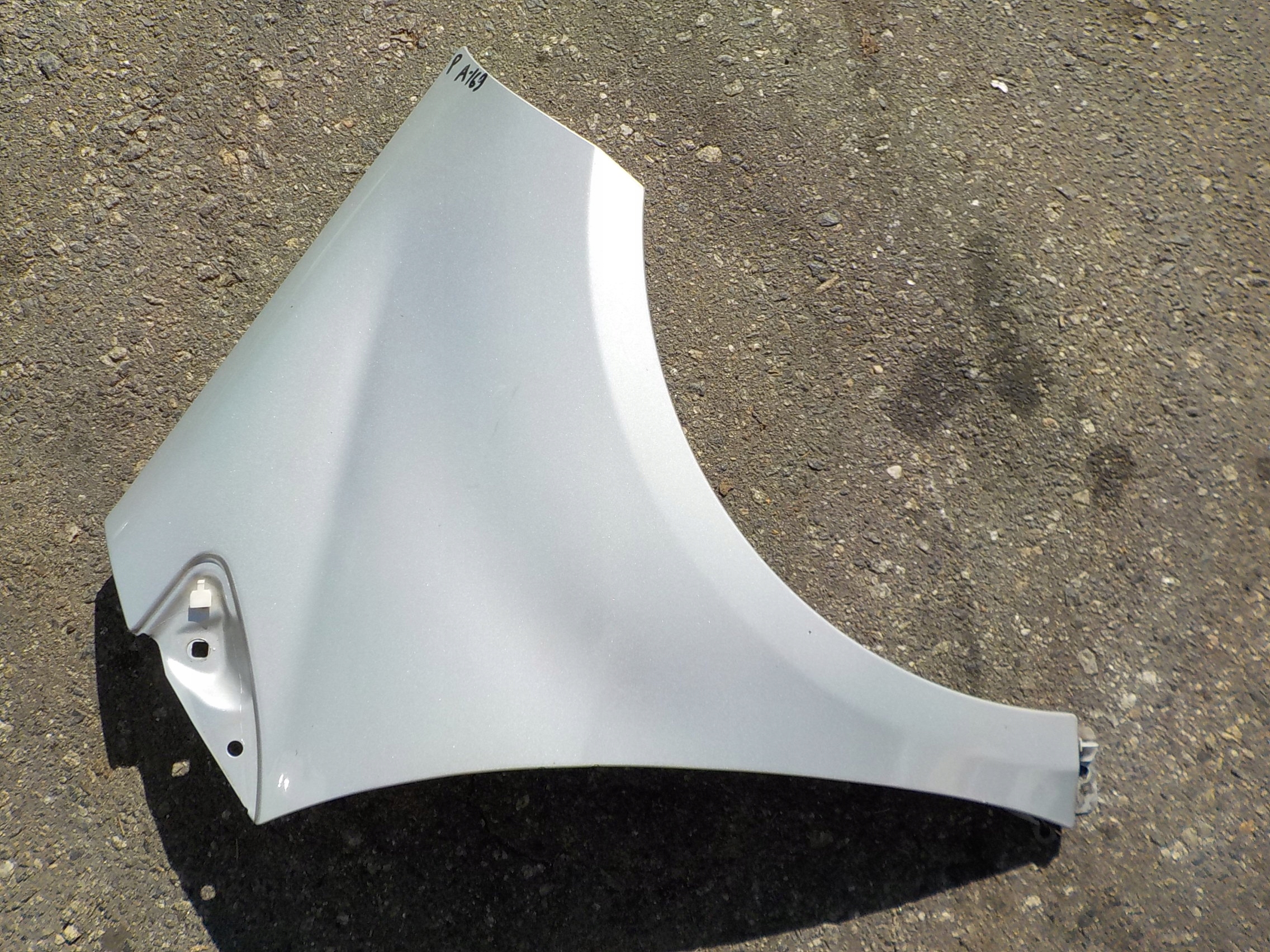 fender right front mercedes w169 2006r