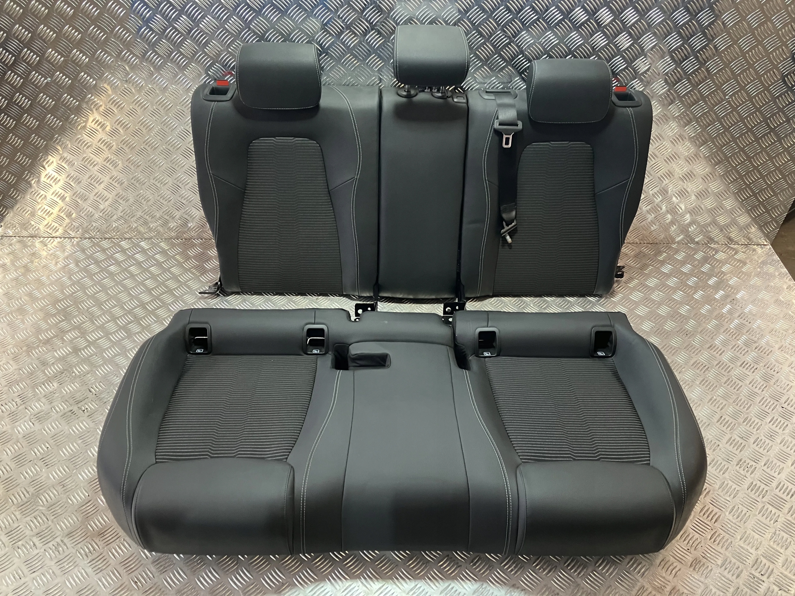 кресла диван MERCEDES GLA II H247